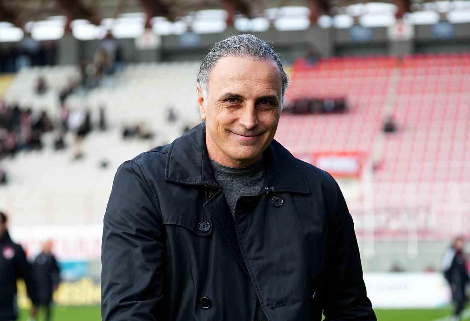 Trendyol 1. Lig: Ümraniyespor: 1 - Bandırmaspor: 2
Trendyol 1. Lig: Ümraniyespor: 1 - Bandırmaspor: 2