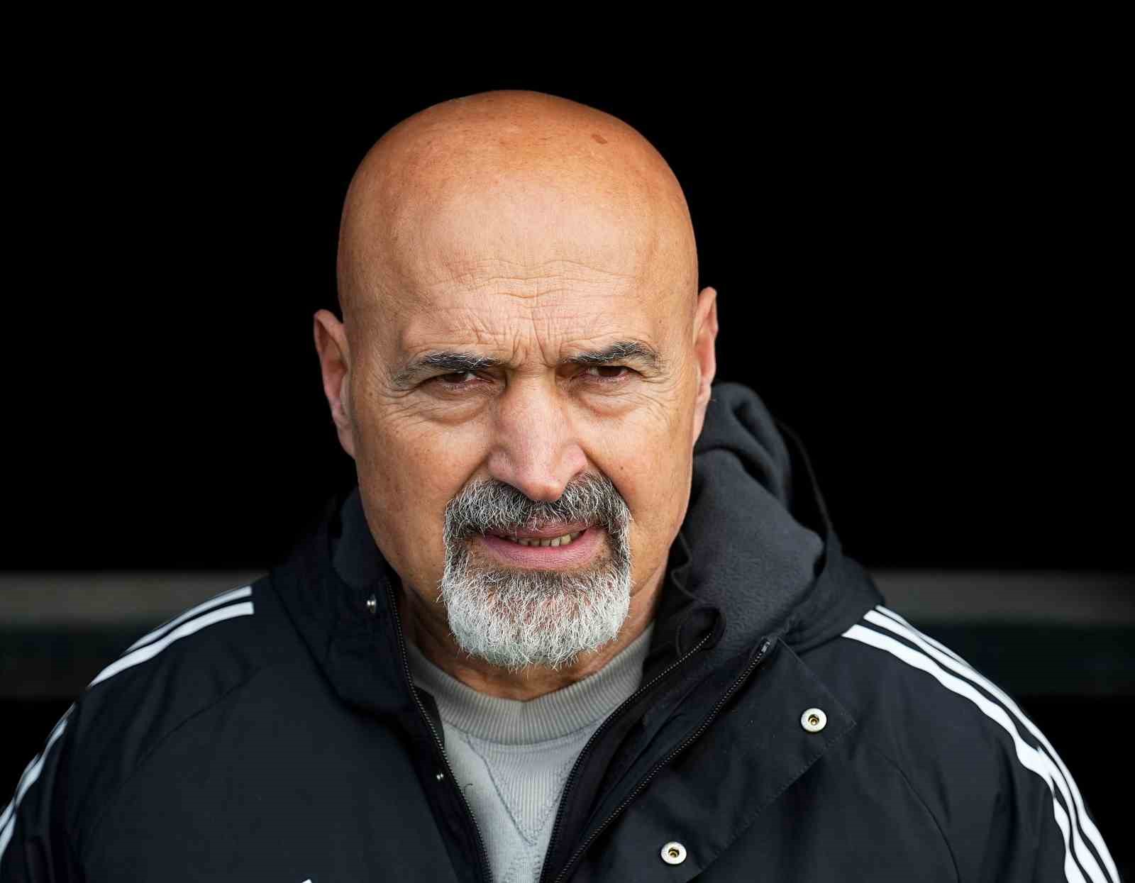 Trendyol 1. Lig: Ümraniyespor: 1 - Bandırmaspor: 2
Trendyol 1. Lig: Ümraniyespor: 1 - Bandırmaspor: 2