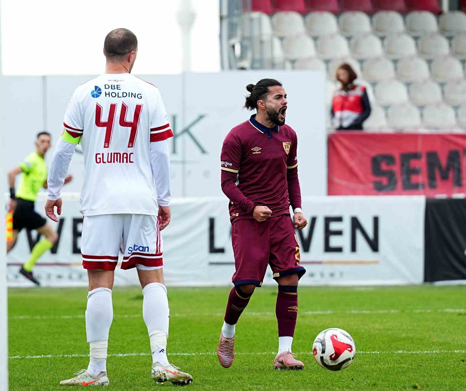 Trendyol 1. Lig: Ümraniyespor: 1 - Bandırmaspor: 2
Trendyol 1. Lig: Ümraniyespor: 1 - Bandırmaspor: 2