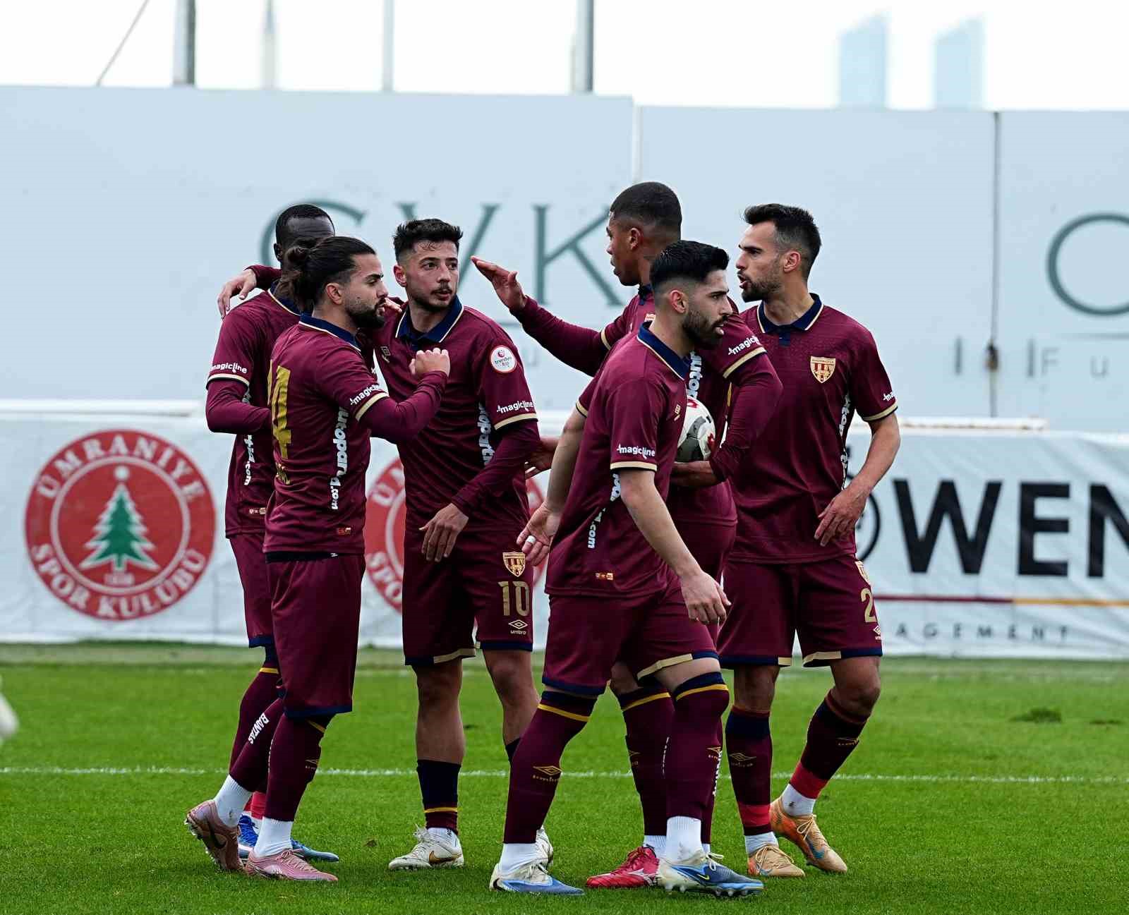 Trendyol 1. Lig: Ümraniyespor: 1 - Bandırmaspor: 2
Trendyol 1. Lig: Ümraniyespor: 1 - Bandırmaspor: 2