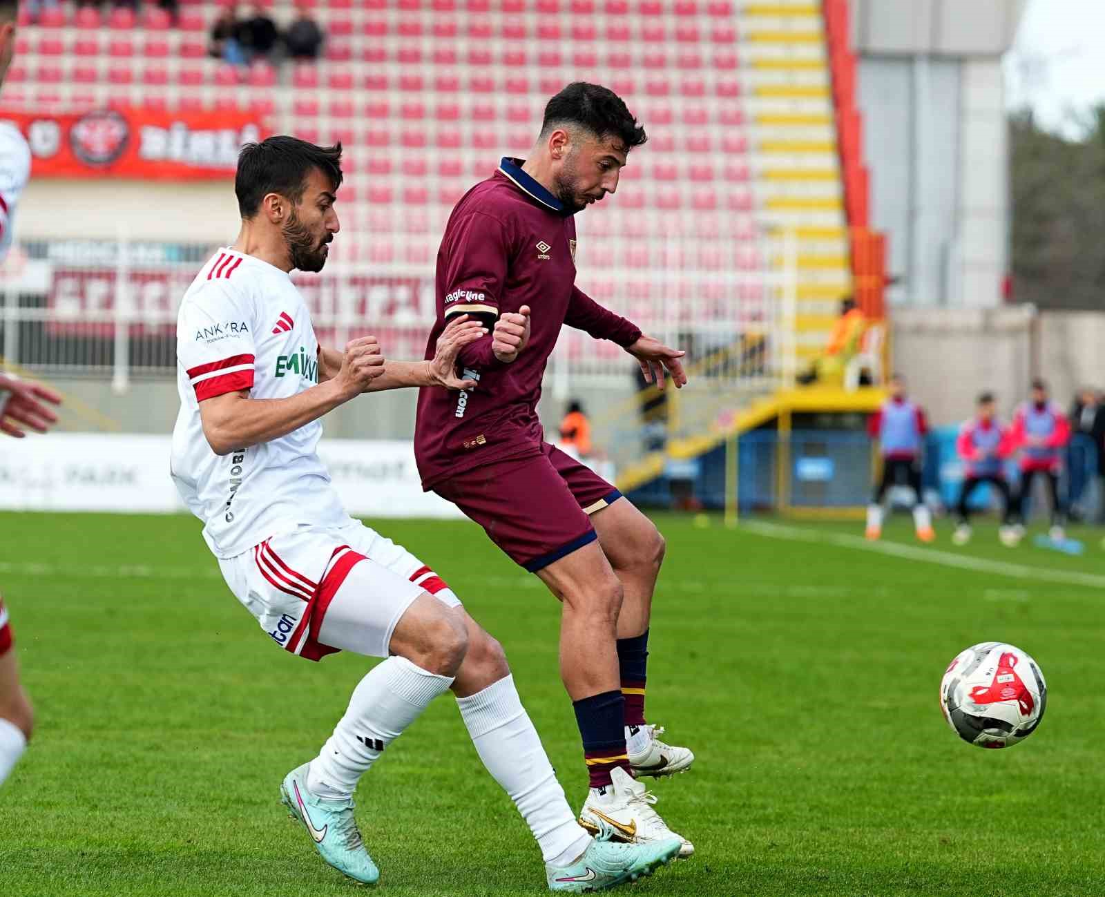 Trendyol 1. Lig: Ümraniyespor: 1 - Bandırmaspor: 2
Trendyol 1. Lig: Ümraniyespor: 1 - Bandırmaspor: 2