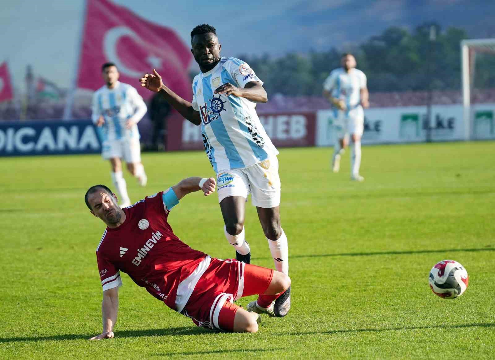 Trendyol 1. Lig: Ümraniyespor: 3 - Erzurumspor FK: 1
