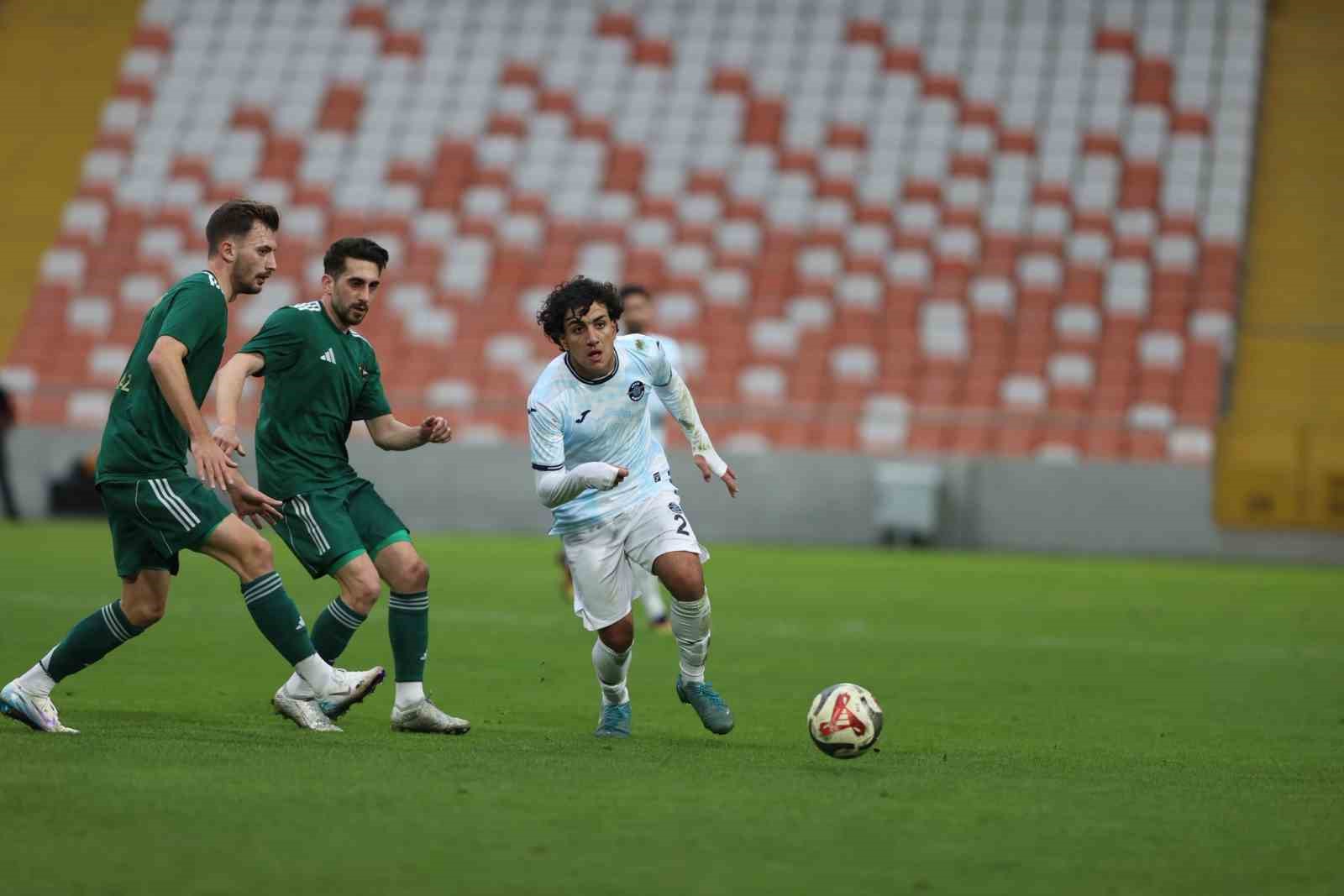 Trendyol 1.Lig: Adana Demirspor: 0 - Esenler Erokspor: 5
