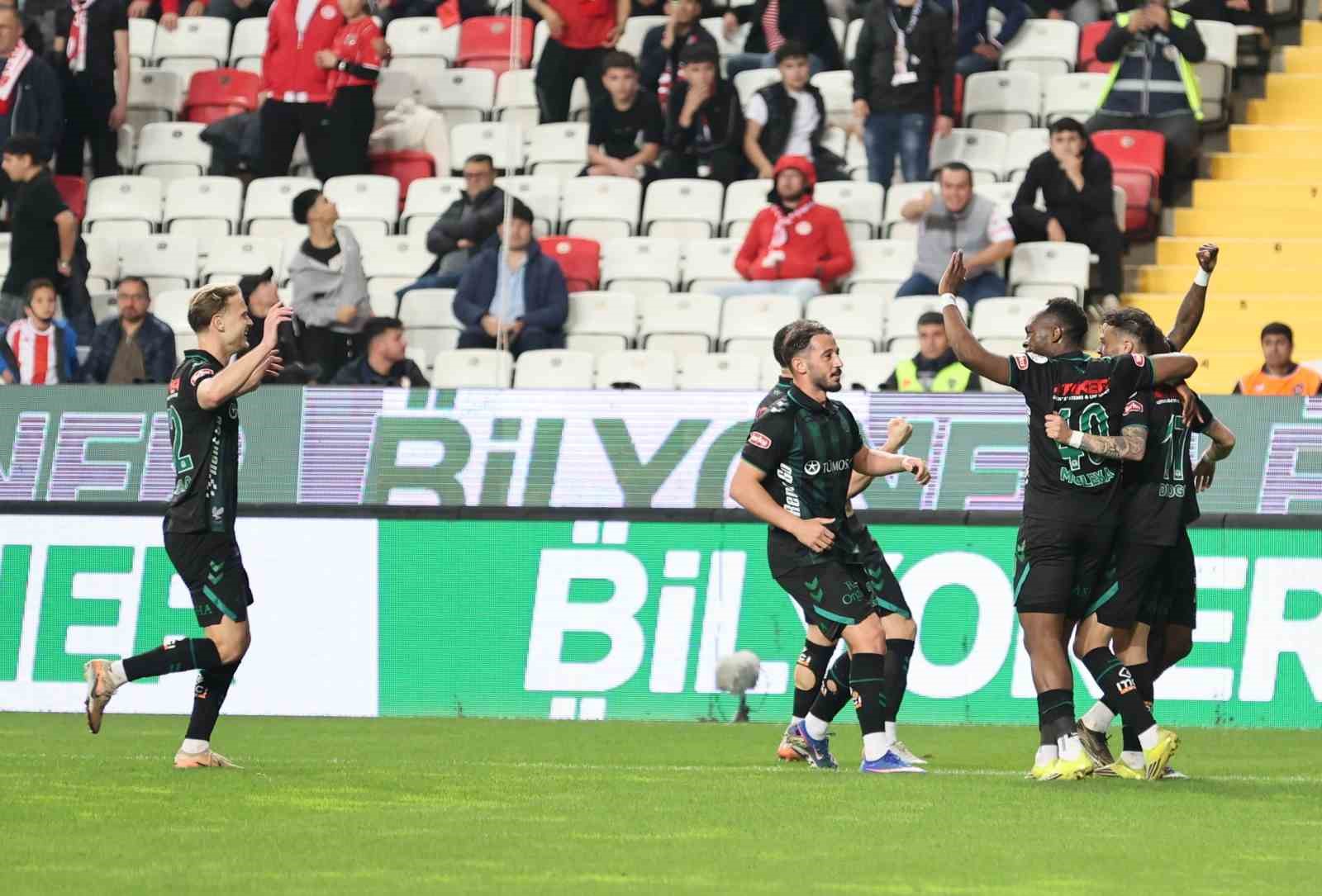 Trendyol Süper Lig: Antalyaspor: 0 - Konyaspor: 2 (Maç sonucu)

