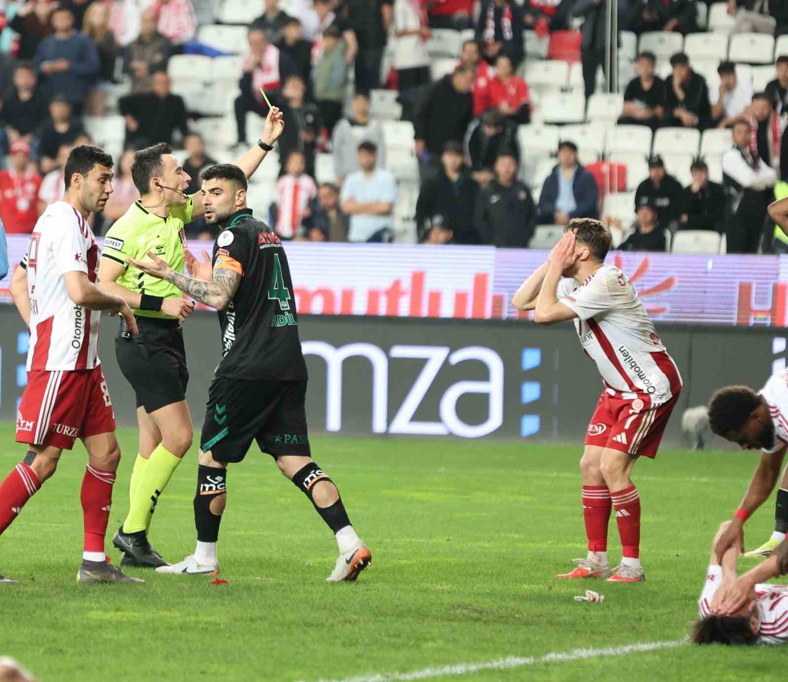 Trendyol Süper Lig: Antalyaspor: 0 - Konyaspor: 2 (Maç sonucu)
