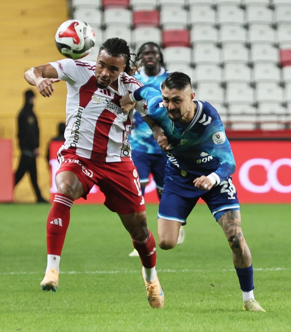 Trendyol Süper Lig: Antalyaspor: 2 - Samsunspor: 0 (İlk yarı)
Trendyol Süper Lig: Antalyaspor: 2 - Samsunspor: 0 (İlk yarı)