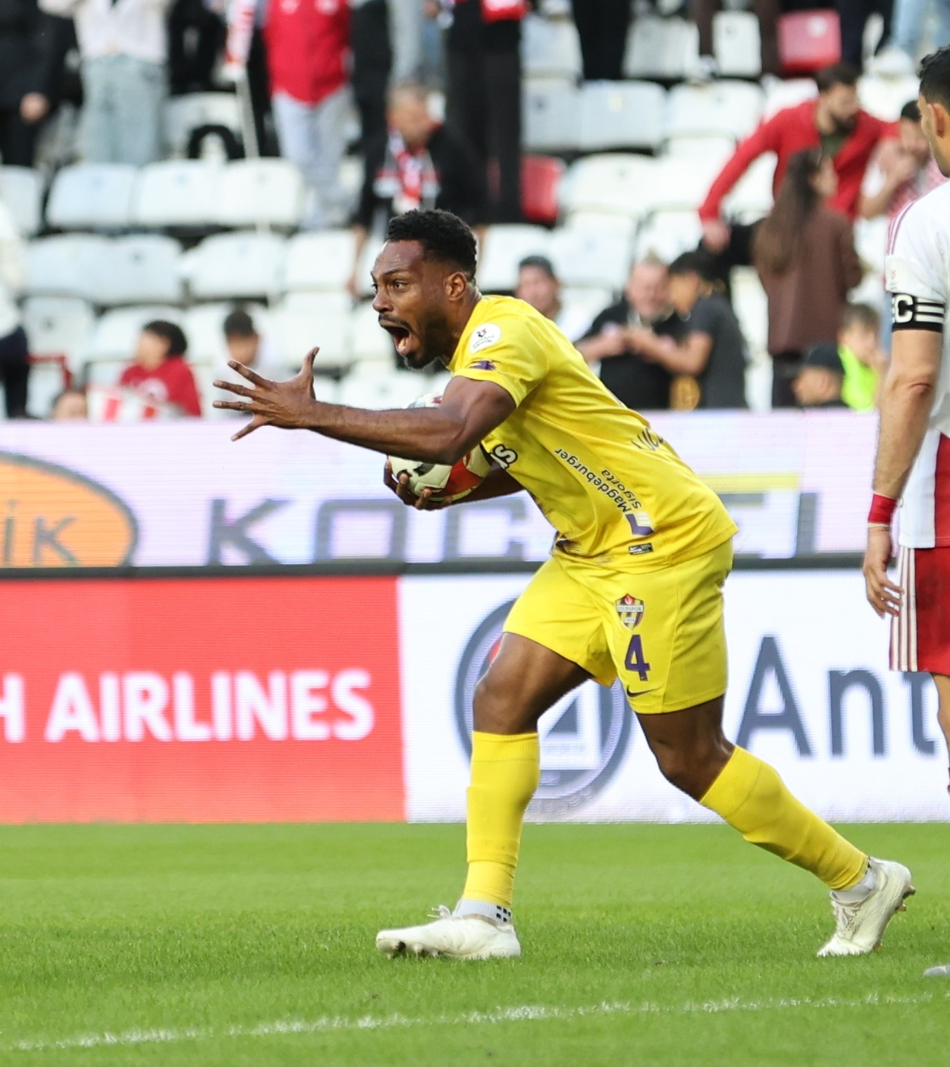 Trendyol Süper Lig: Antalyaspor: 3 - Eyüpspor: 0 (Maç sonucu)
Trendyol Süper Lig: Antalyaspor: 3 - Eyüpspor: 0 (Maç sonucu)