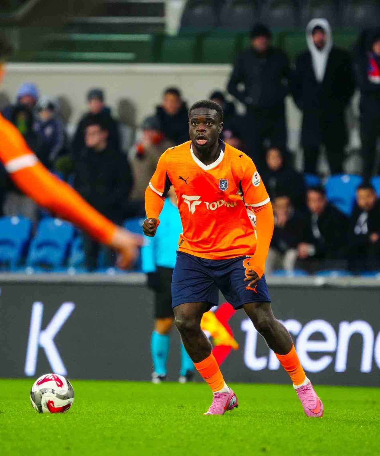 Trendyol Süper Lig: Başakşehir: 2 - Fatih Karagümrük: 1
