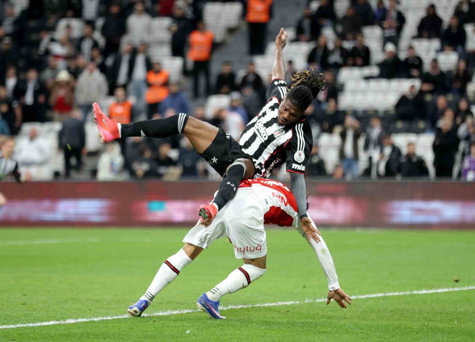 Trendyol Süper Lig: Beşiktaş: 0 - Fatih Karagümrük: 0 (Maç sonucu)
