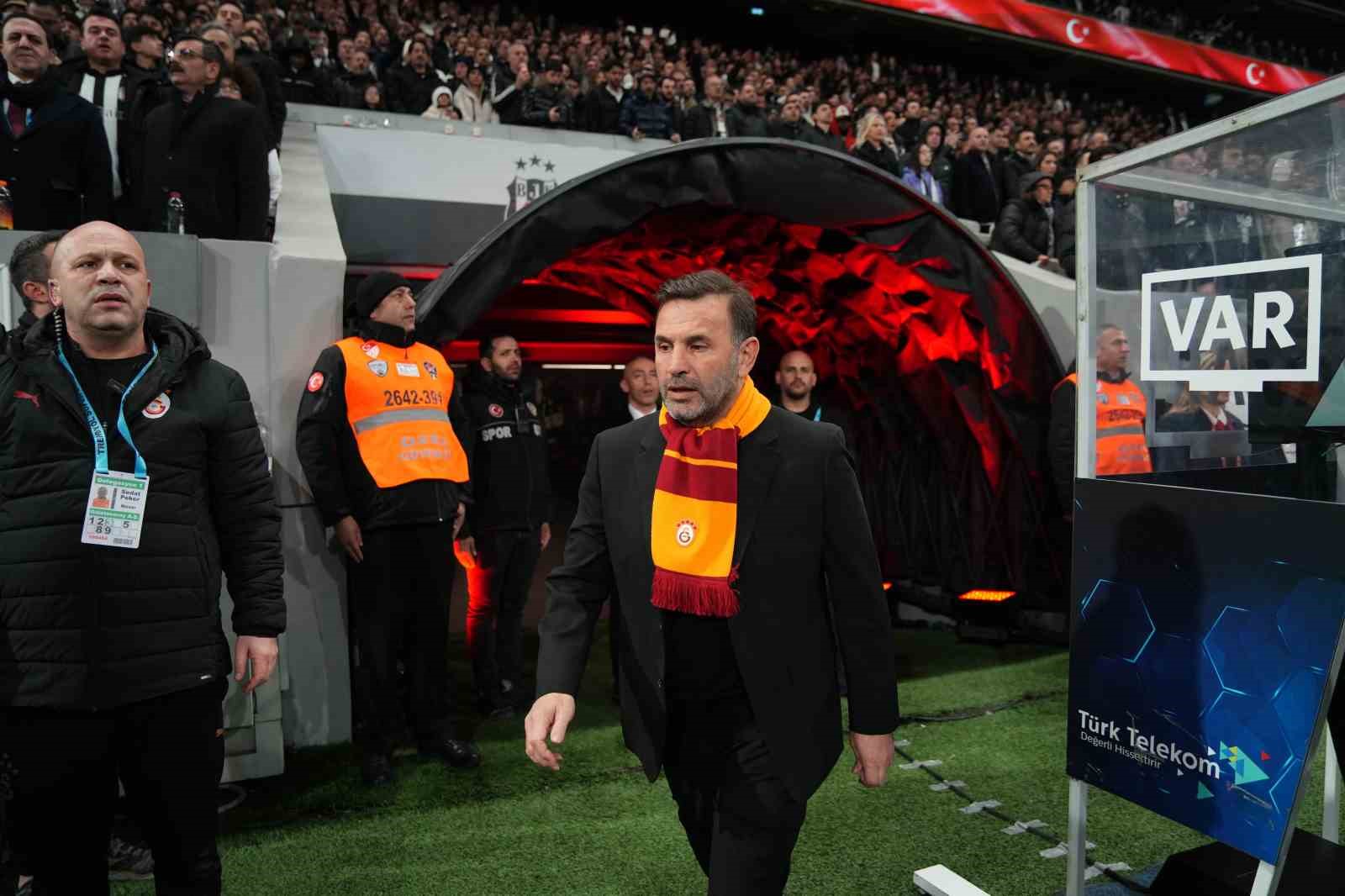 Trendyol Süper Lig: Beşiktaş: 0 - Galatasaray: 0 (Maç devam ediyor)
