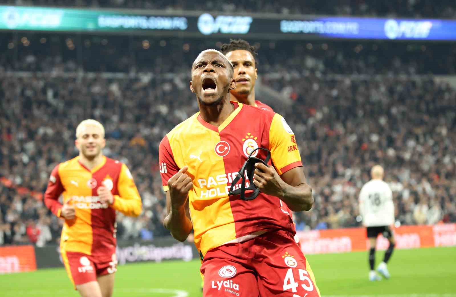 Trendyol Süper Lig: Beşiktaş: 0 - Galatasaray: 1 (İlk yarı)
