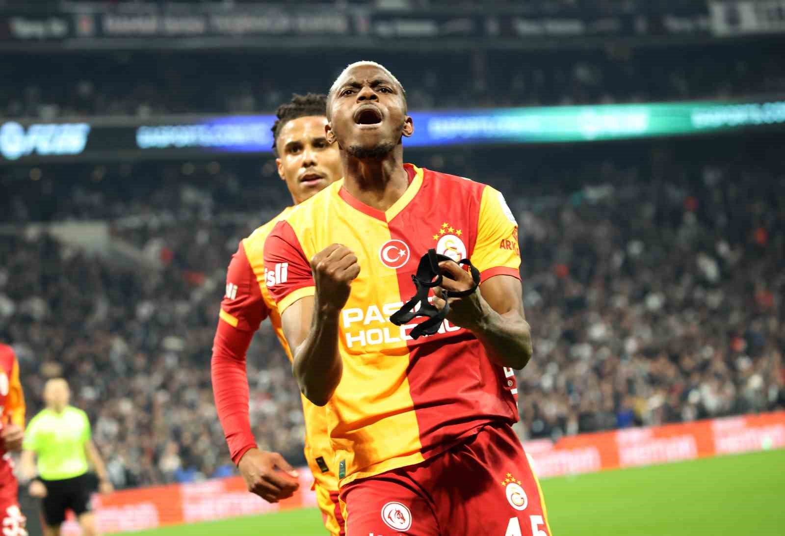 Trendyol Süper Lig: Beşiktaş: 0 - Galatasaray: 1 (İlk yarı)
