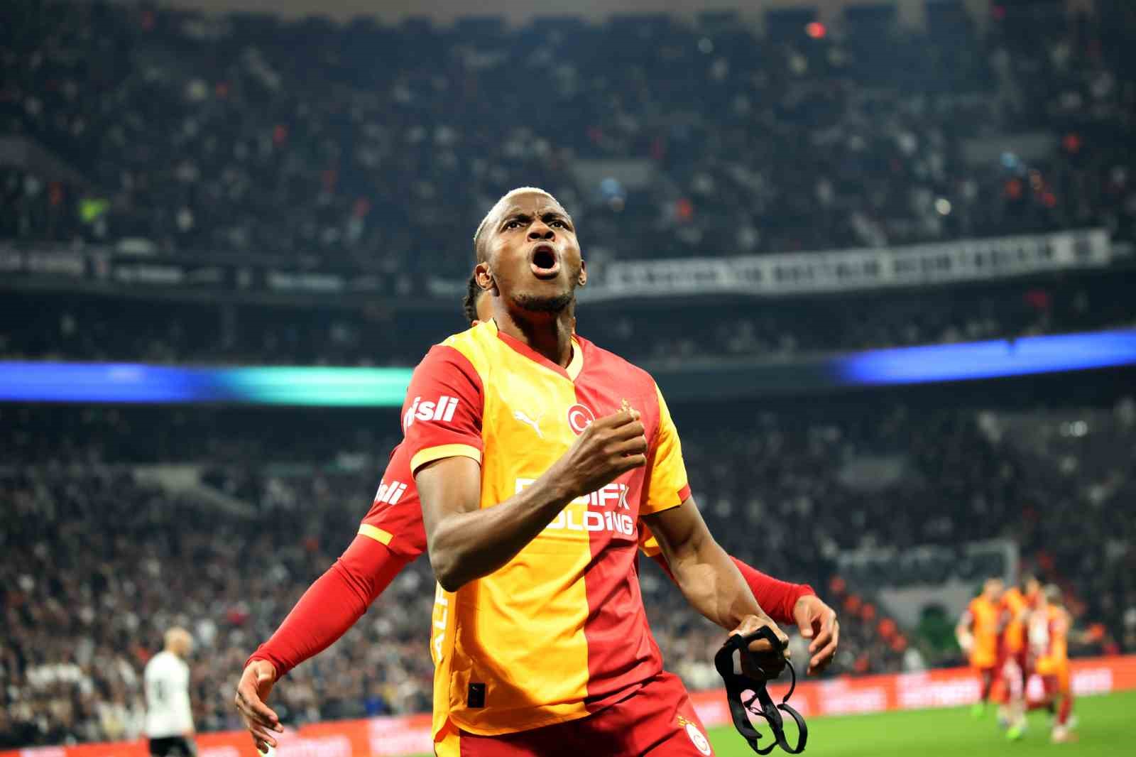 Trendyol Süper Lig: Beşiktaş: 0 - Galatasaray: 1 (İlk yarı)
