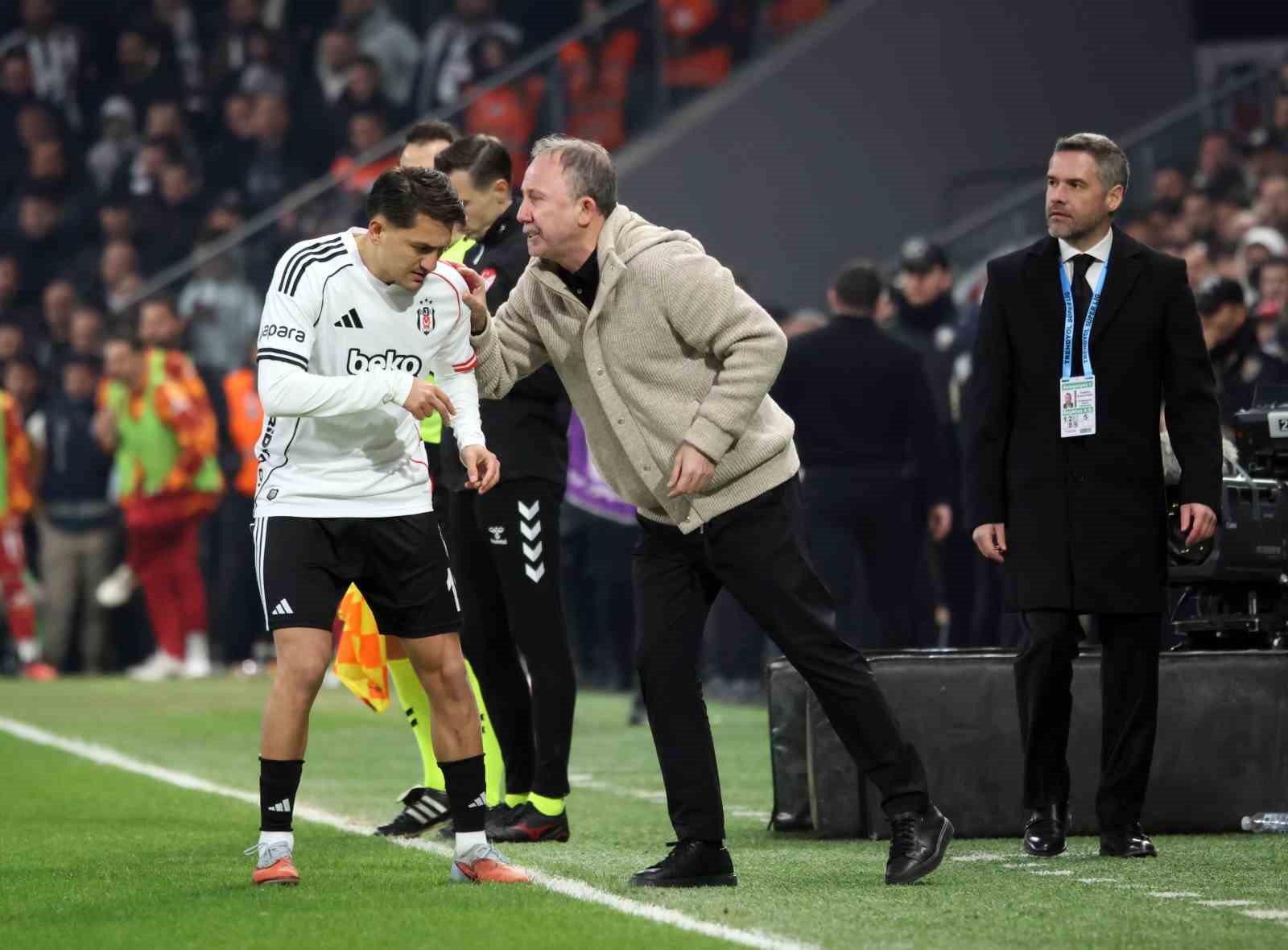 Trendyol Süper Lig: Beşiktaş: 0 - Galatasaray: 1 (Maç sonucu)
