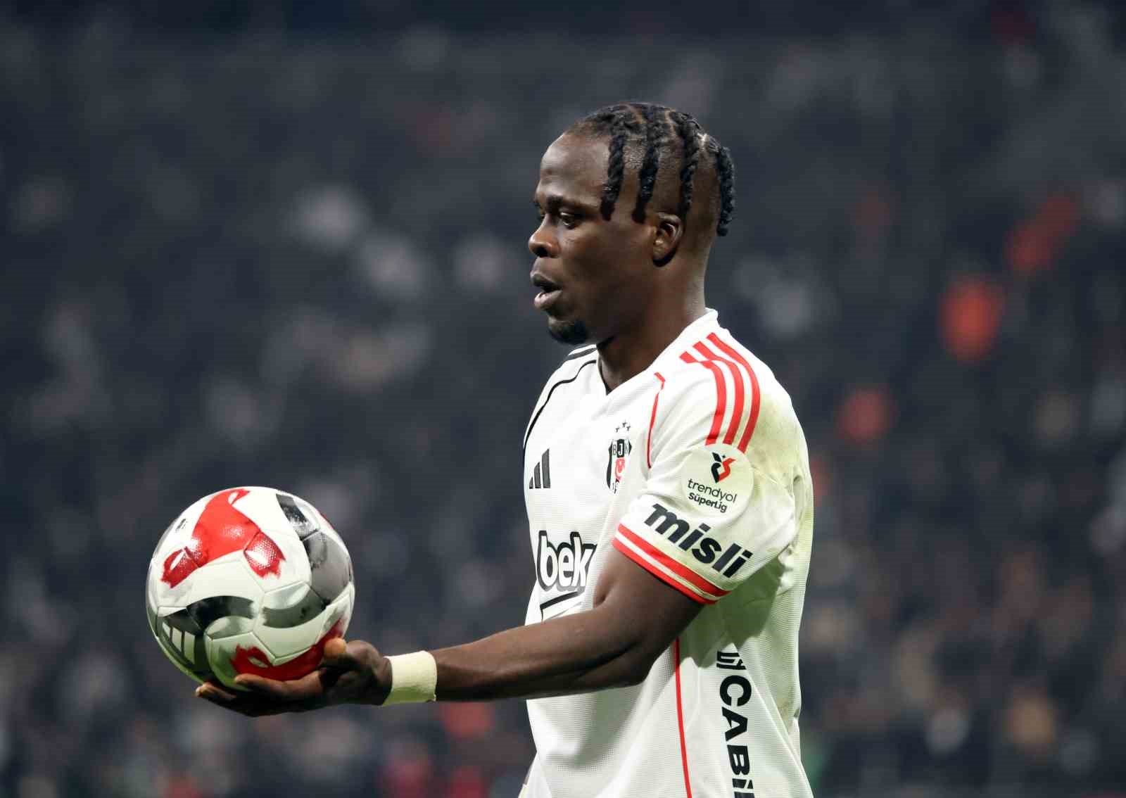 Trendyol Süper Lig: Beşiktaş: 0 - Galatasaray: 1 (Maç sonucu)
