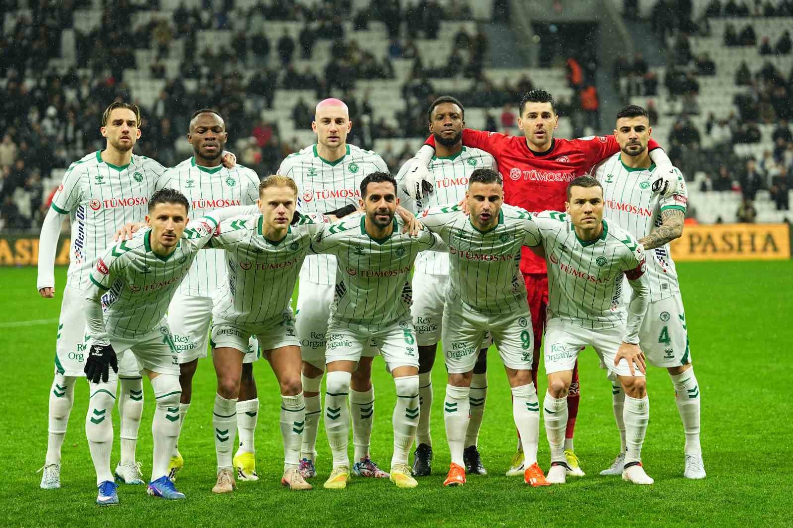 Trendyol Süper Lig: Beşiktaş: 0 - Konyaspor: 0 (Maç devam ediyor)
