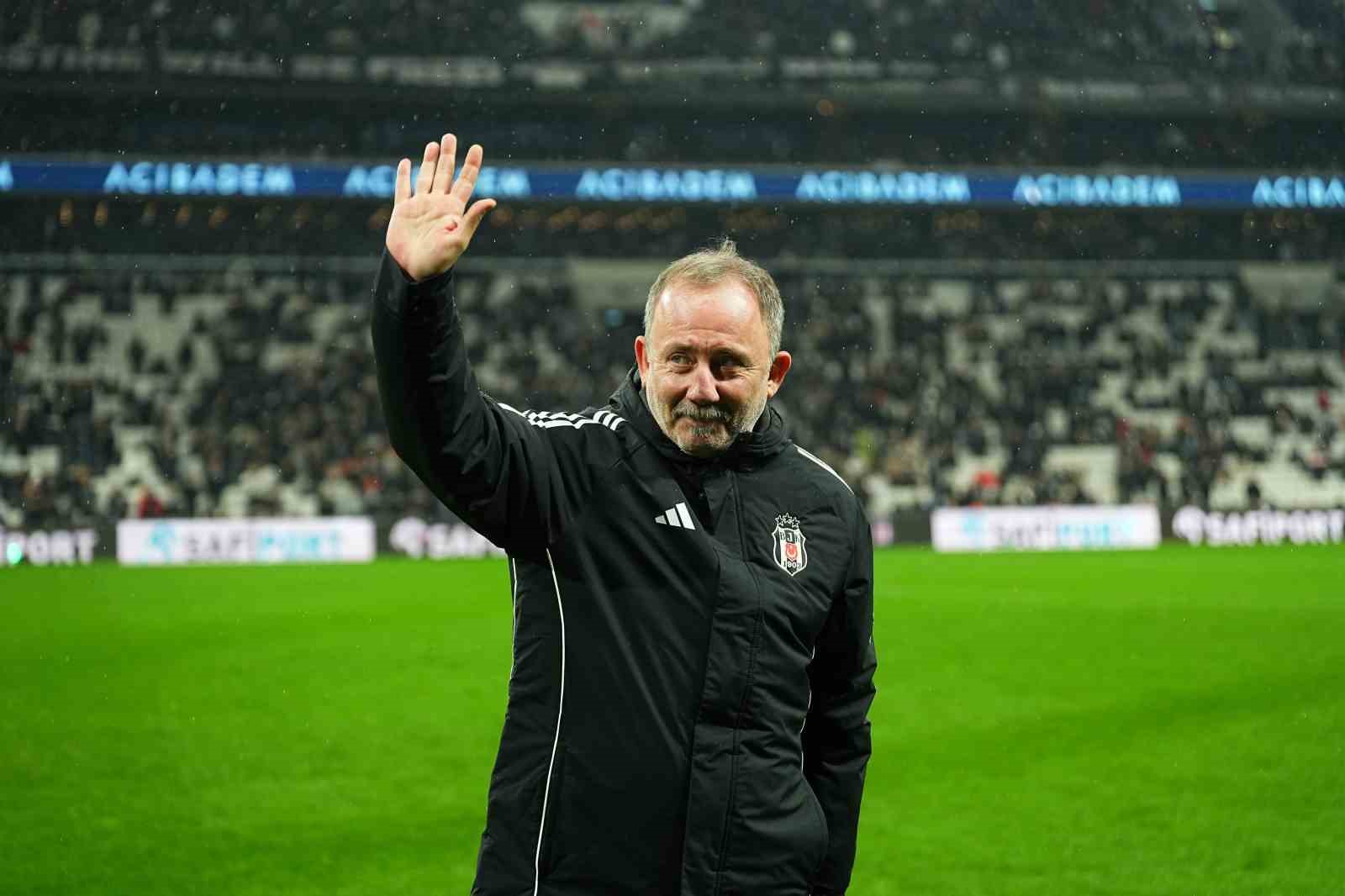 Trendyol Süper Lig: Beşiktaş: 0 - Konyaspor: 0 (Maç devam ediyor)
