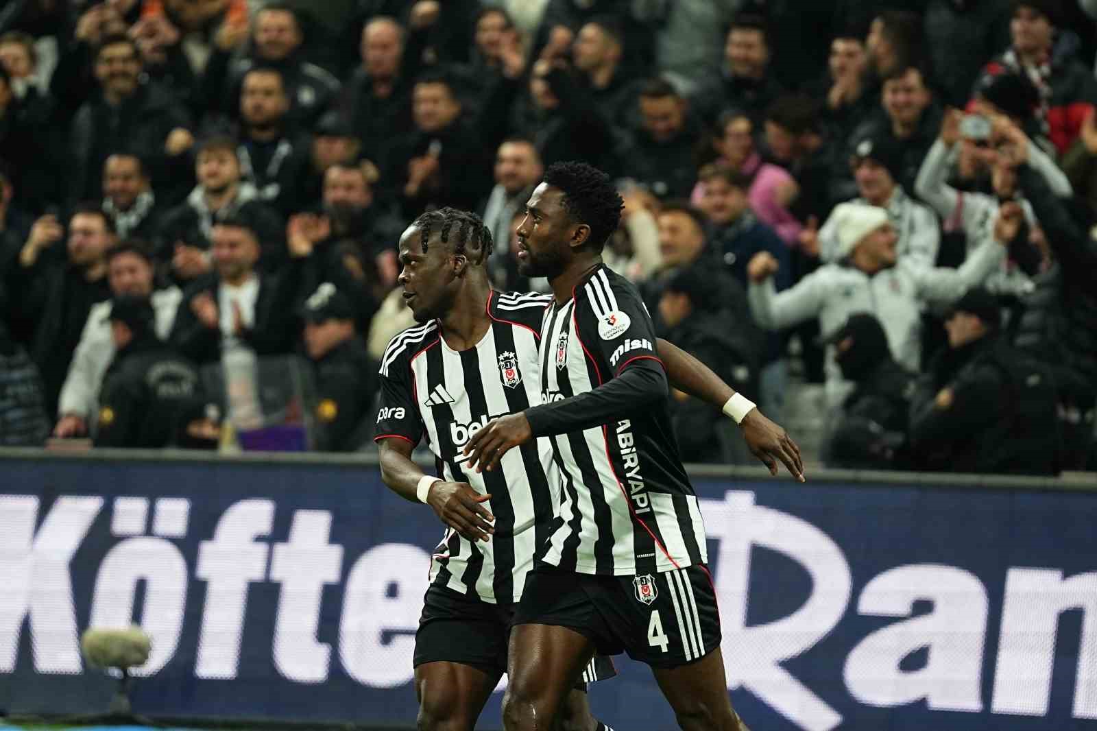 Trendyol Süper Lig: Beşiktaş: 1 - Göztepe: 0 (Maç devam ediyor)
