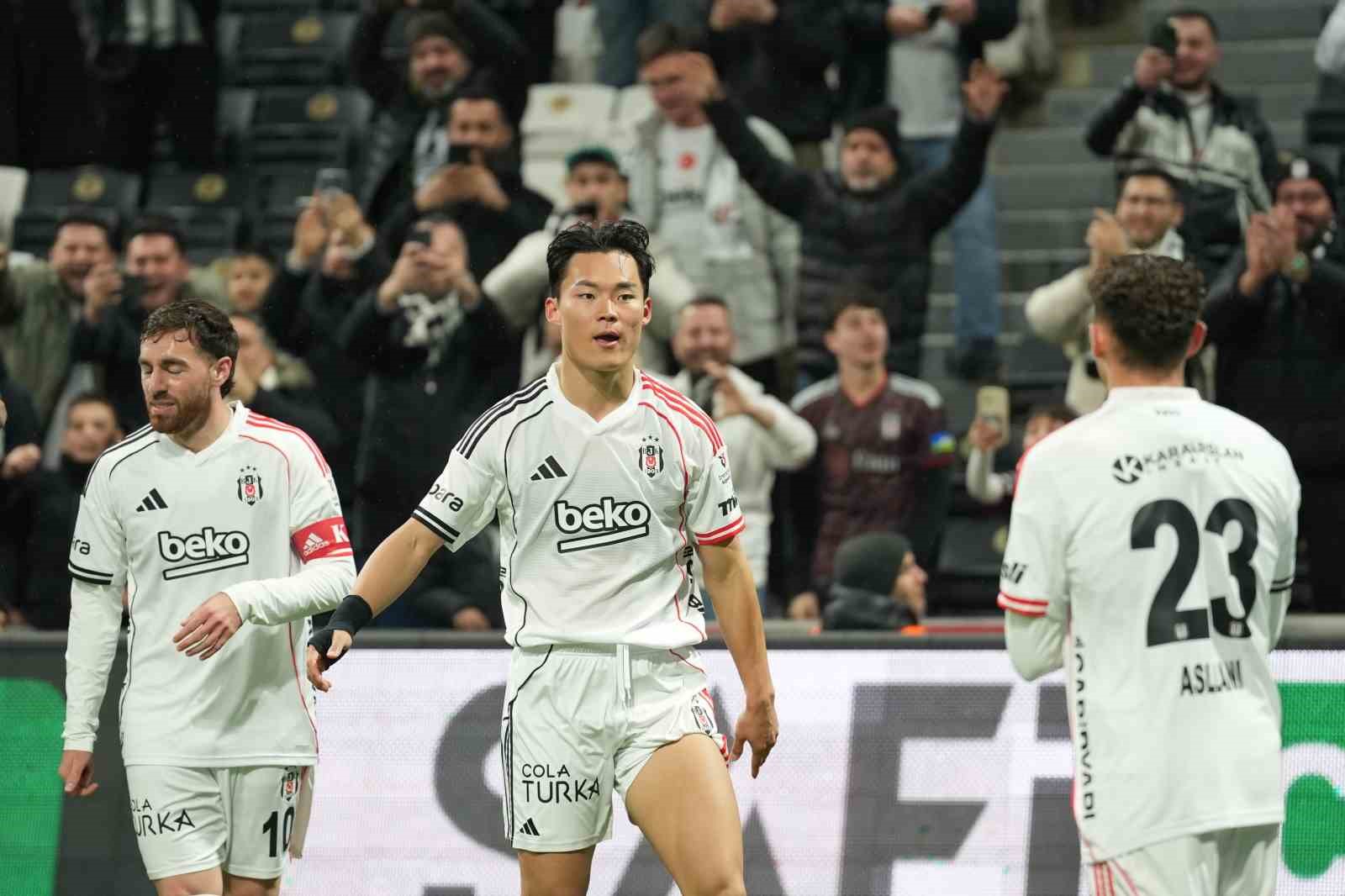 Trendyol Süper Lig: Beşiktaş: 1 - Kasımpaşa: 0 (Maç devam ediyor)
