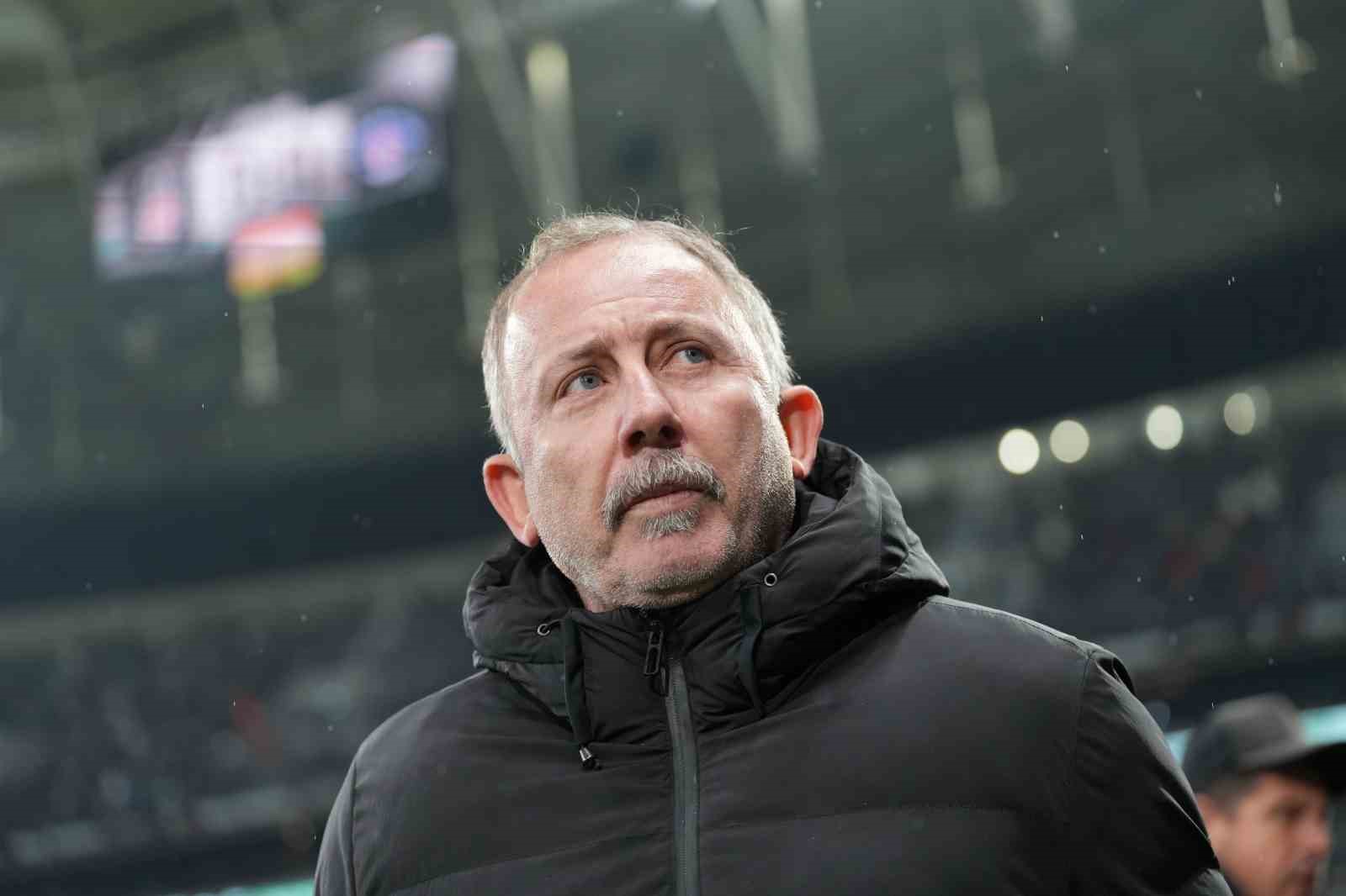 Trendyol Süper Lig: Beşiktaş: 1 - Kasımpaşa: 0 (Maç devam ediyor)
