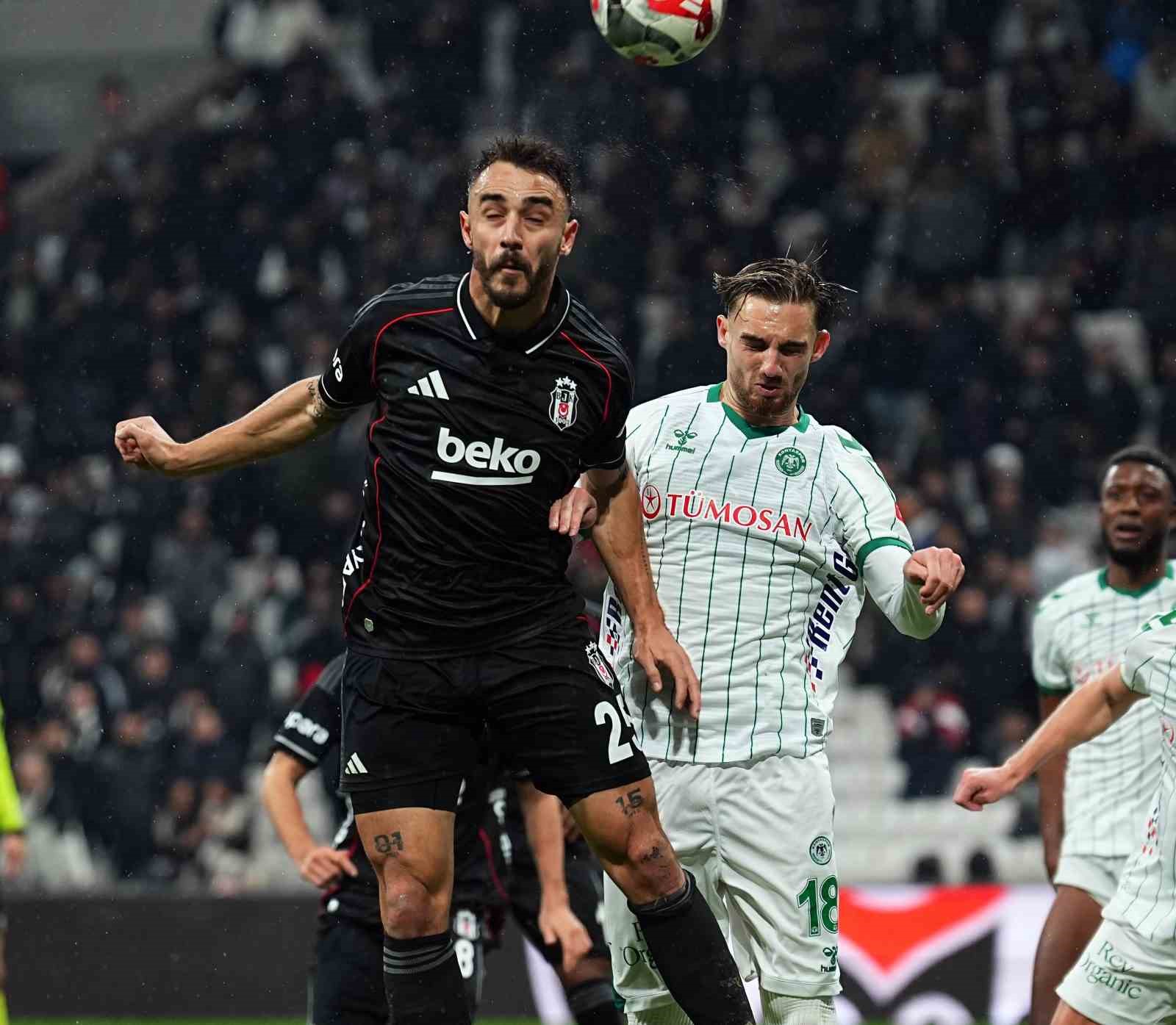 Trendyol Süper Lig: Beşiktaş: 1 - Konyaspor: 1 (İlk yarı)
