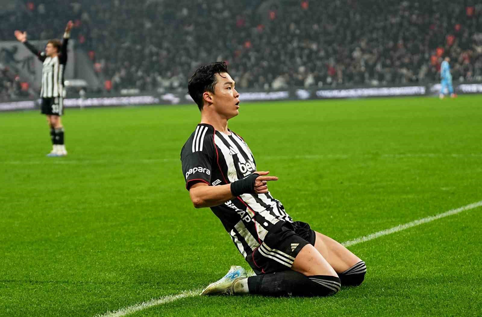 Trendyol Süper Lig: Beşiktaş: 2 - Corendon Alanyaspor: 2 (Maç sonucu)
