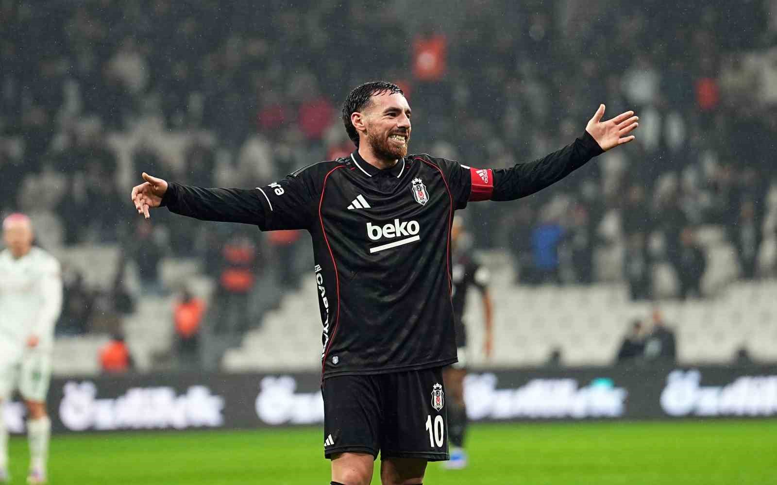 Trendyol Süper Lig: Beşiktaş: 2 - Konyaspor: 1 (Maç sonucu)
