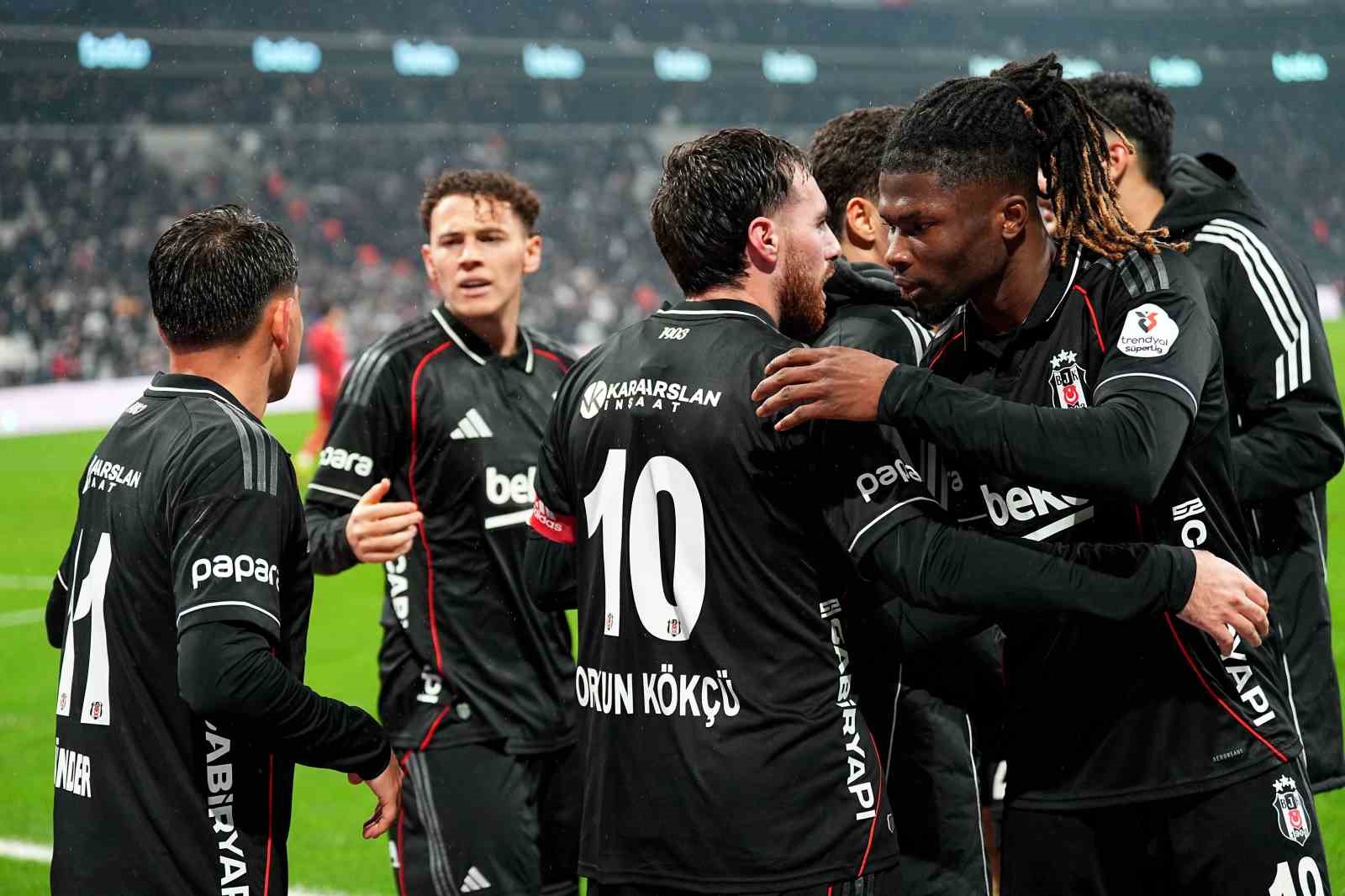 Trendyol Süper Lig: Beşiktaş: 2 - Konyaspor: 1 (Maç sonucu)
