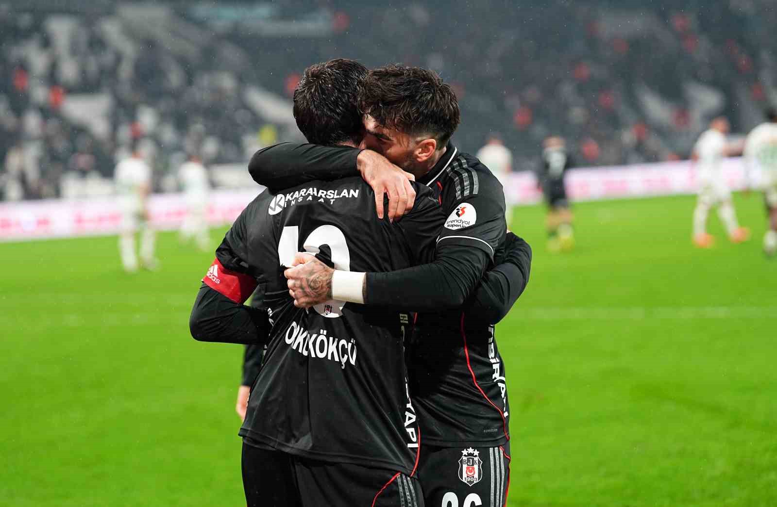 Trendyol Süper Lig: Beşiktaş: 2 - Konyaspor: 1 (Maç sonucu)
