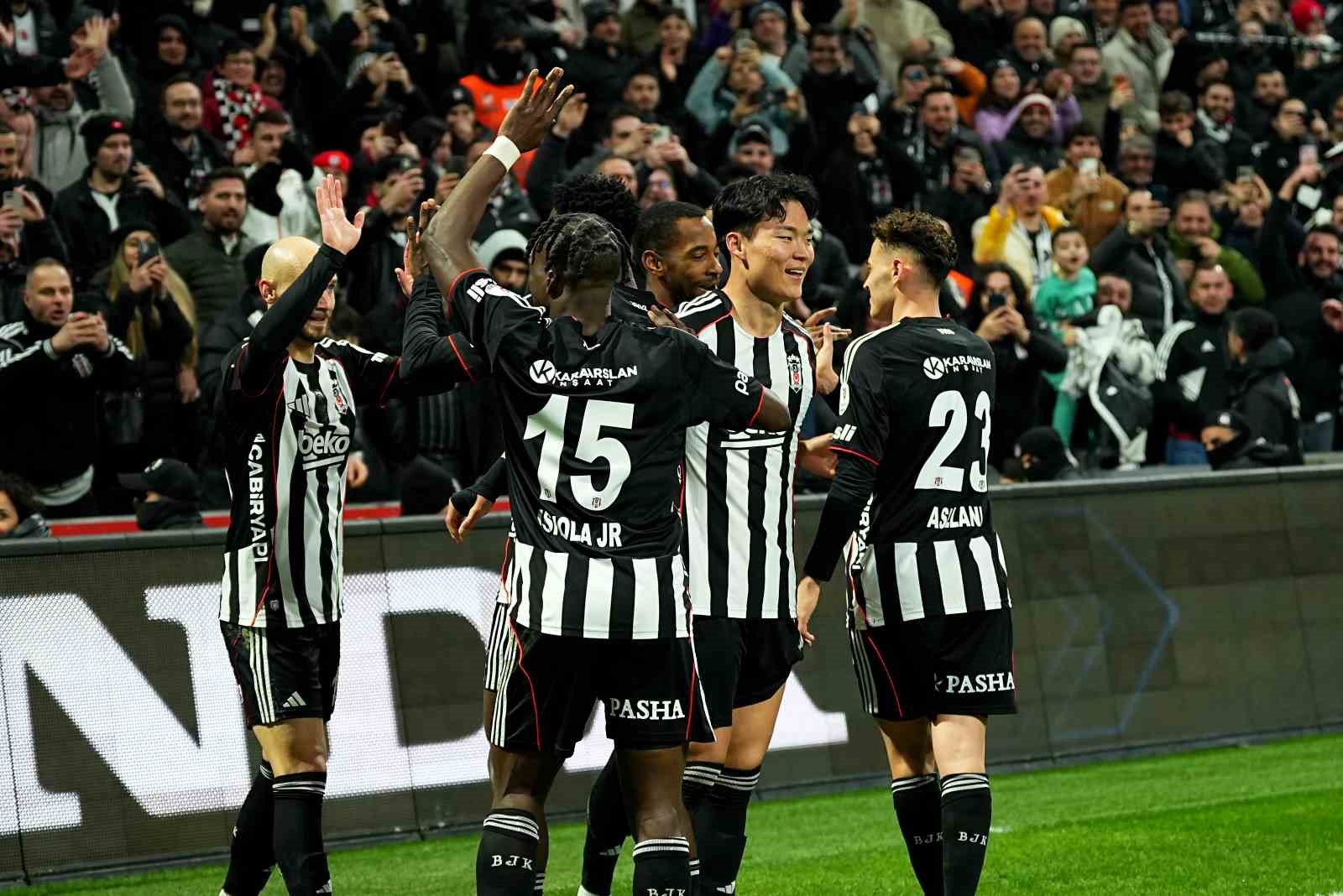 Trendyol Süper Lig: Beşiktaş: 4 - Göztepe: 0 (Maç sonucu)
