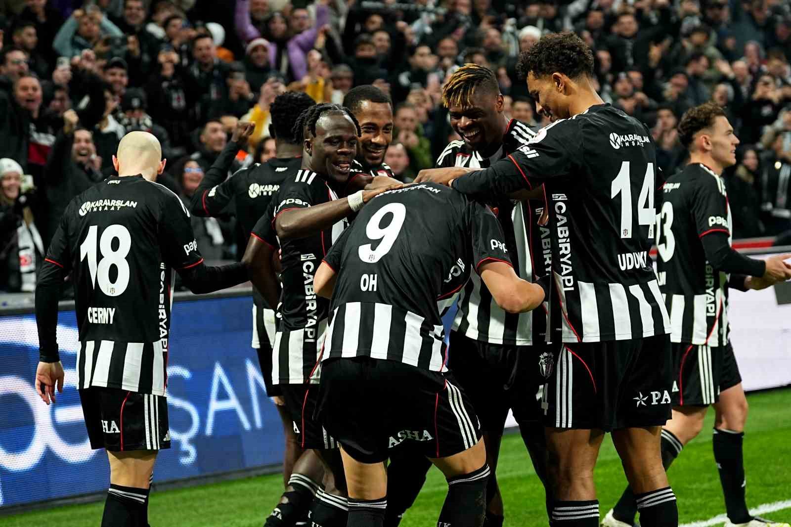 Trendyol Süper Lig: Beşiktaş: 4 - Göztepe: 0 (Maç sonucu)
