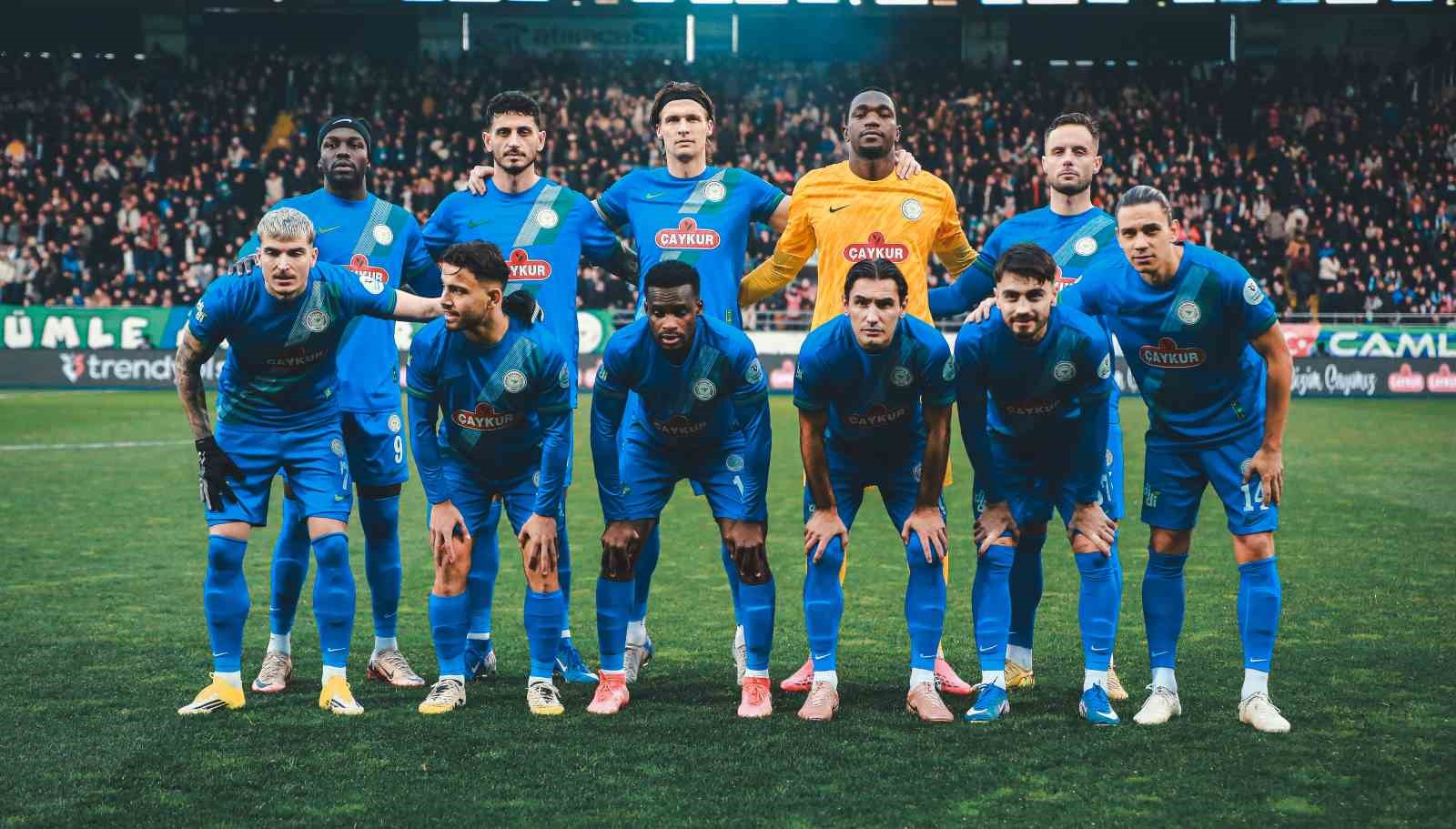 Trendyol Süper Lig: Çaykur Rizespor: 0 - Galatasaray: 1 (Maç devam ediyor)
