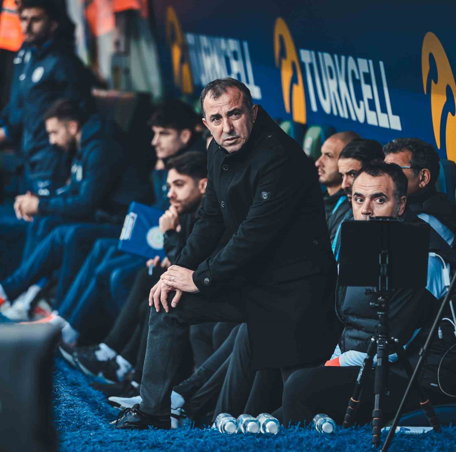 Trendyol Süper Lig: Çaykur Rizespor: 0 - Galatasaray: 1 (Maç devam ediyor)
