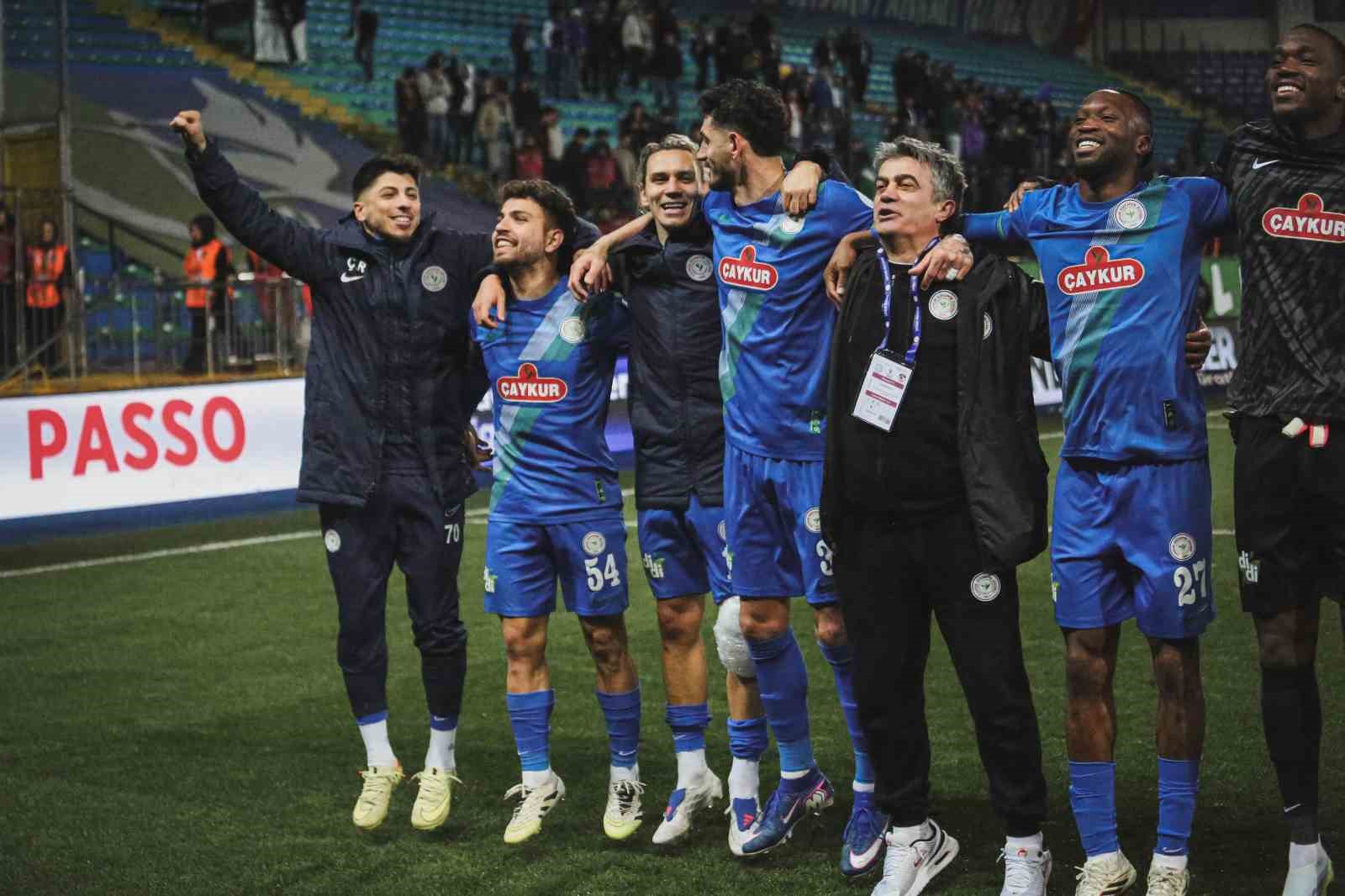 Trendyol Süper Lig: Çaykur Rizespor: 2 - Gaziantep FK: 1 (Maç sonucu)
Trendyol Süper Lig: Çaykur Rizespor: 2 - Gaziantep FK: 1 (Maç sonucu)
