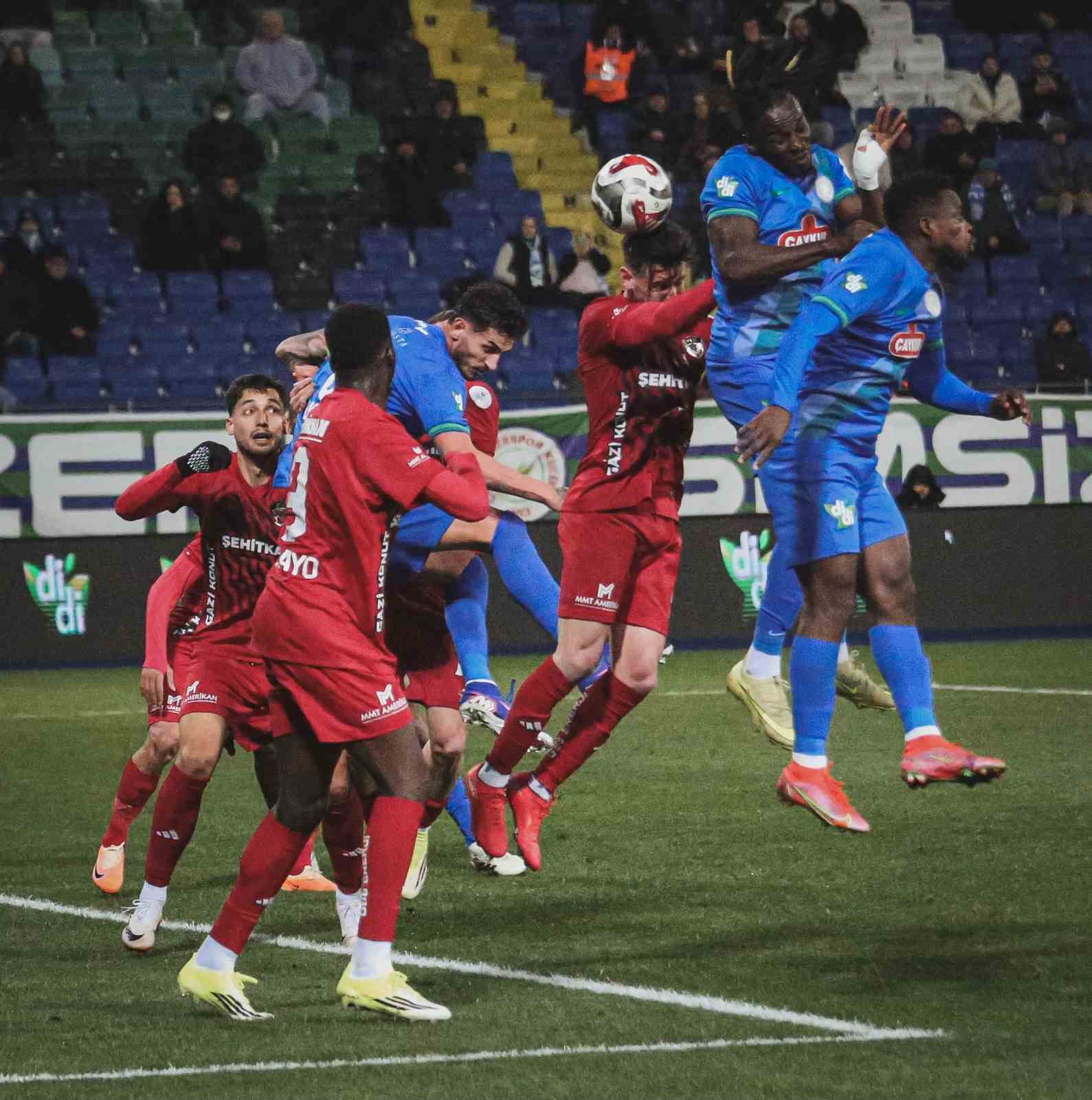 Trendyol Süper Lig: Çaykur Rizespor: 2 - Gaziantep FK: 1 (Maç sonucu)
Trendyol Süper Lig: Çaykur Rizespor: 2 - Gaziantep FK: 1 (Maç sonucu)