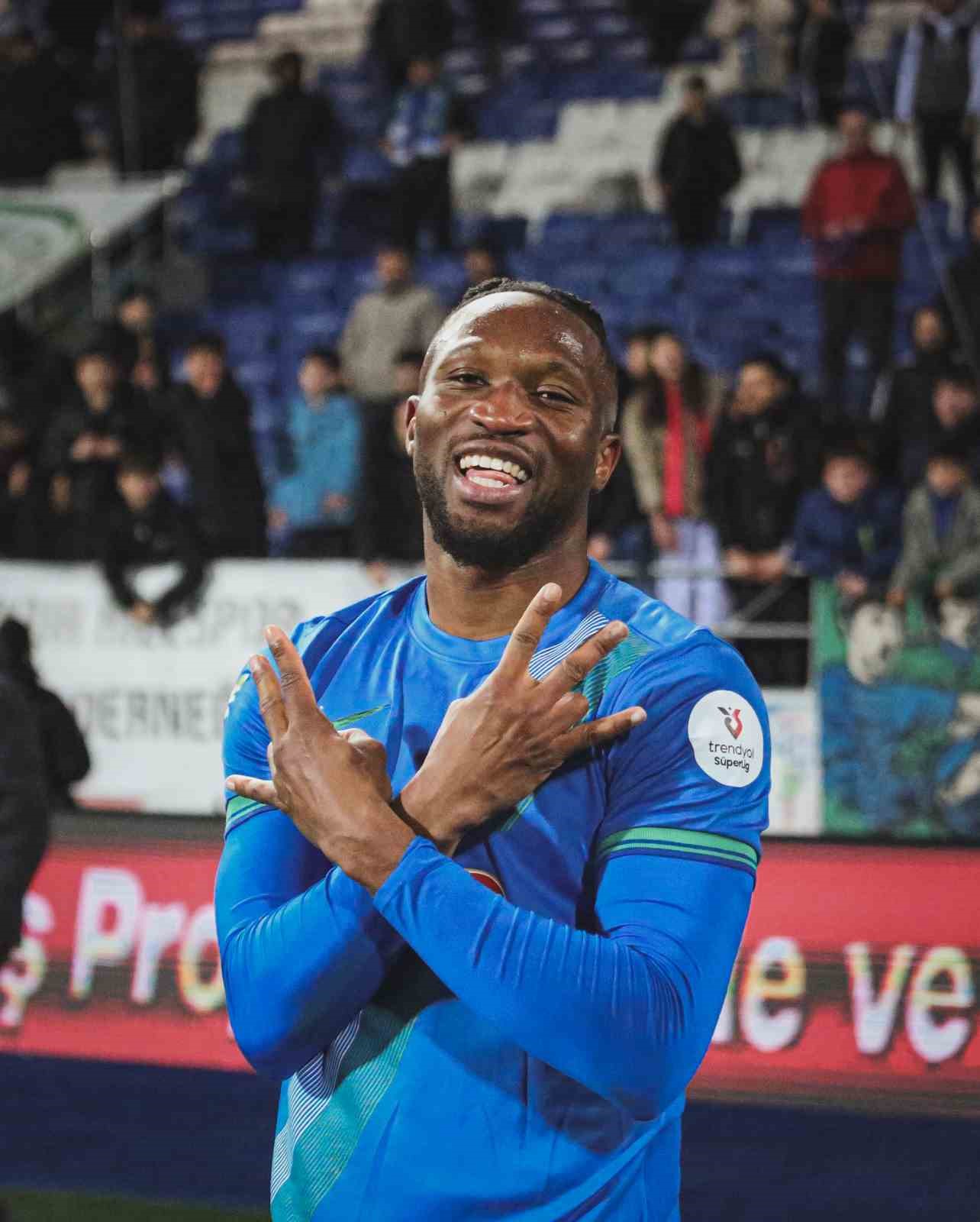 Trendyol Süper Lig: Çaykur Rizespor: 2 - Gaziantep FK: 1 (Maç sonucu)
Trendyol Süper Lig: Çaykur Rizespor: 2 - Gaziantep FK: 1 (Maç sonucu)