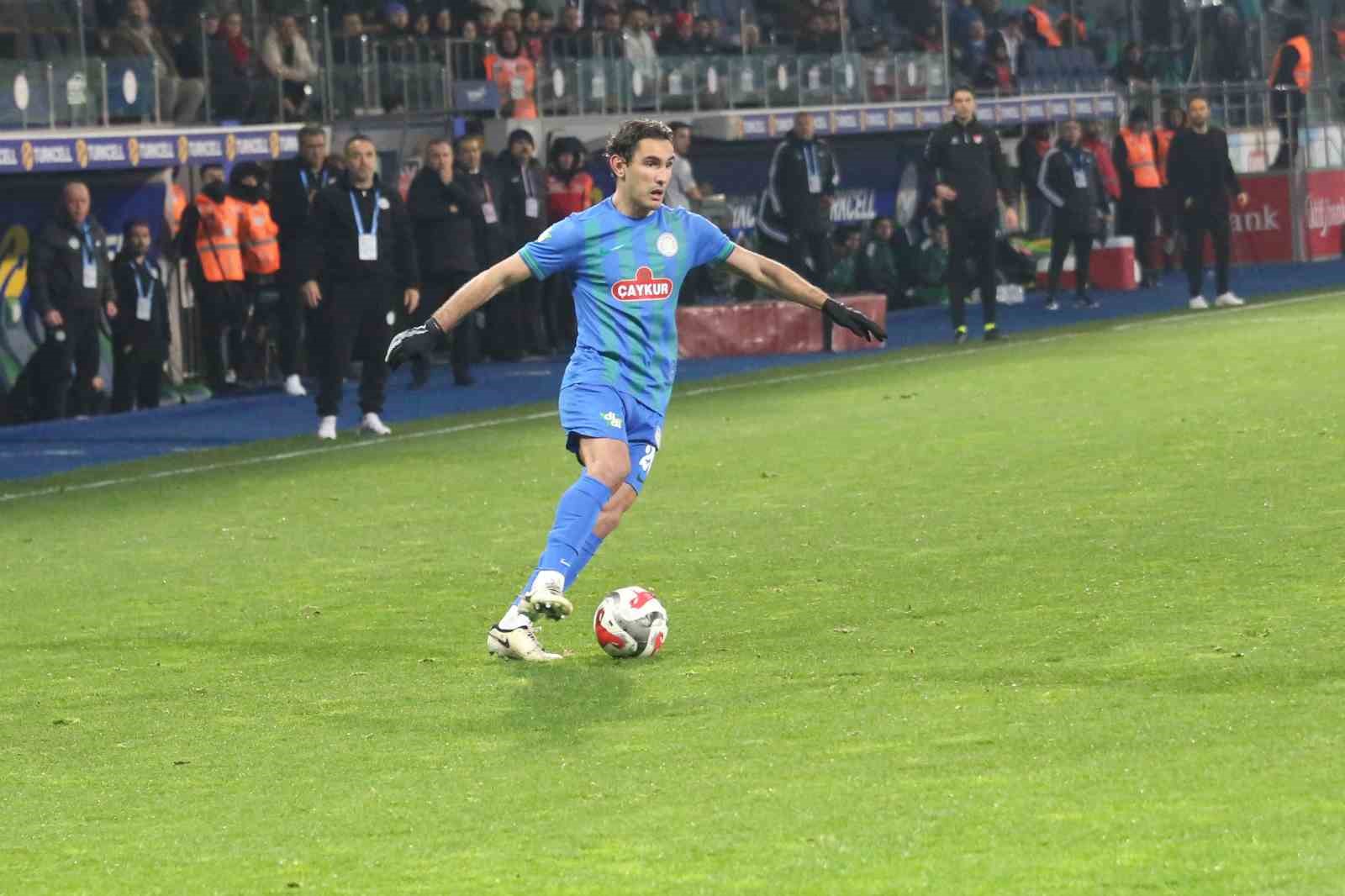 Trendyol Süper Lig: Çaykur Rizespor: 2 - Kocaelispor: 0 (Maç sonucu)
