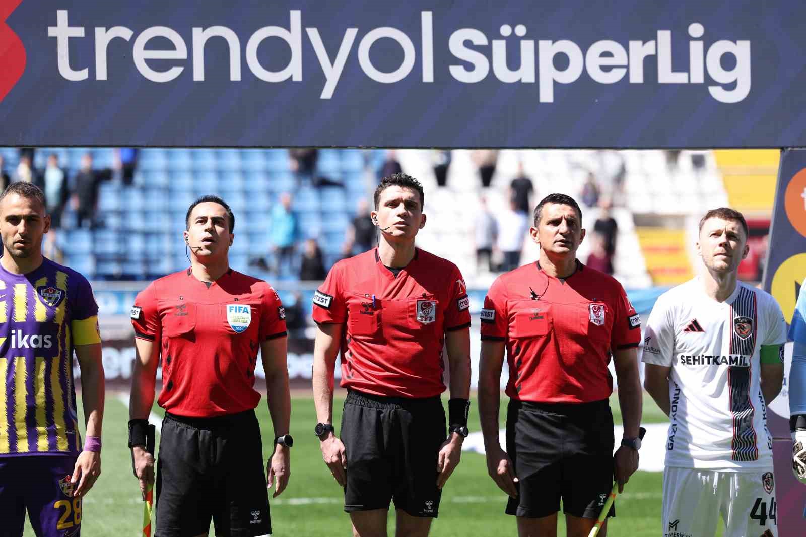 Trendyol Süper Lig: Eyüpspor: 0 - Gaziantep FK: 0 (İlk yarı)
