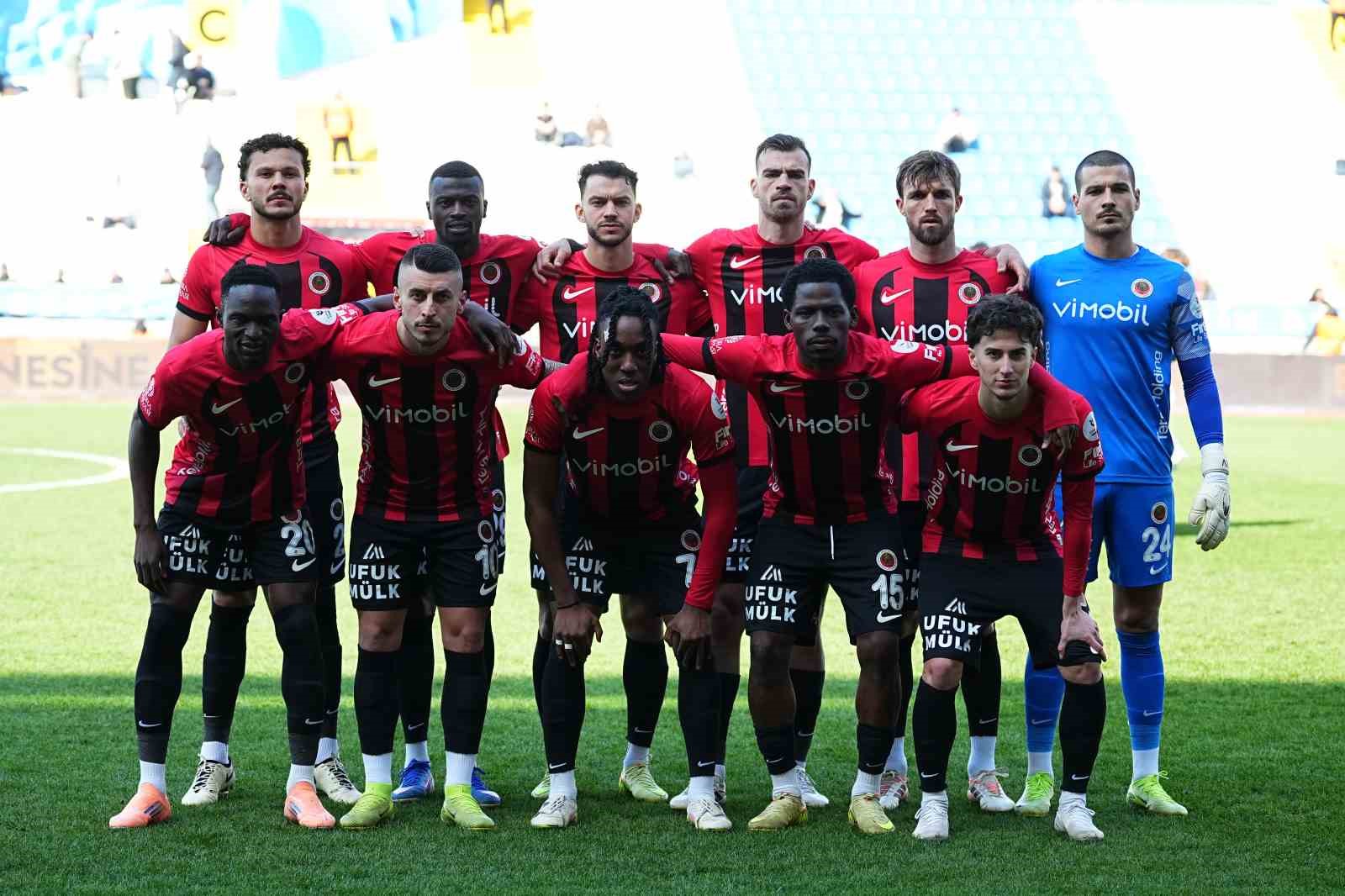 Trendyol Süper Lig: Eyüpspor: 0 - Gençlerbirliği: 0 (Maç devam ediyor)
