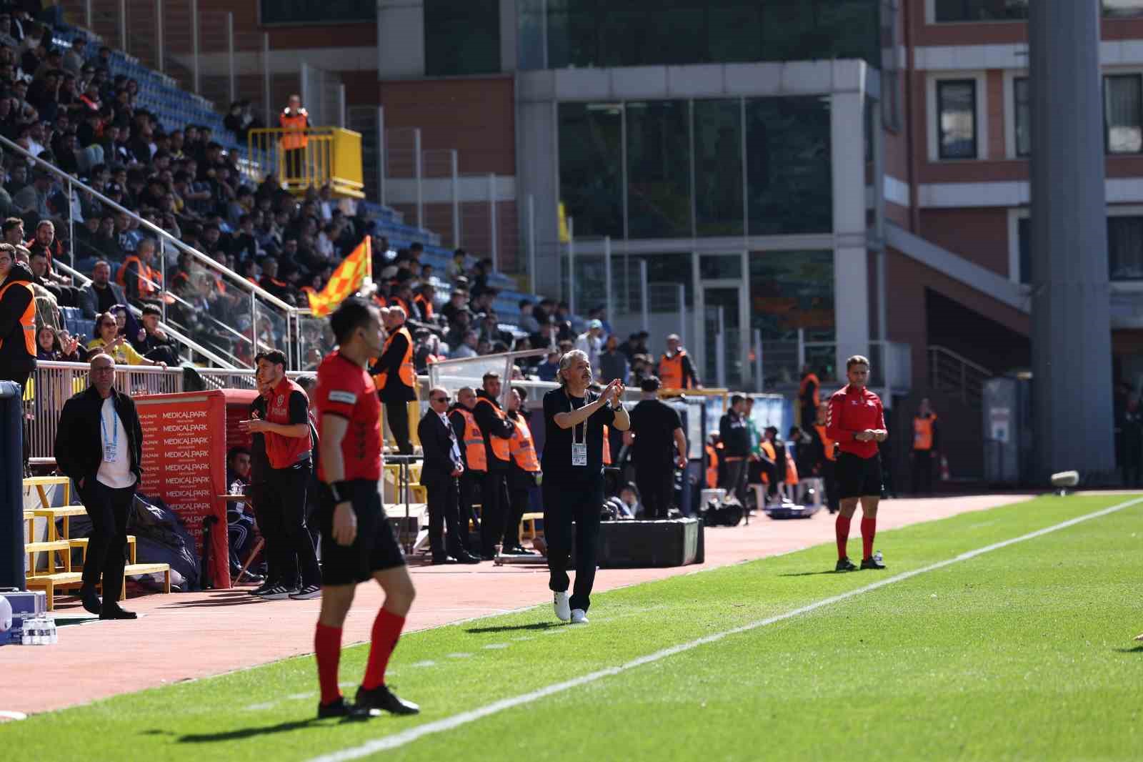 Trendyol Süper Lig: Eyüpspor: 3 - Gaziantep FK: 0 (Maç sonucu)
