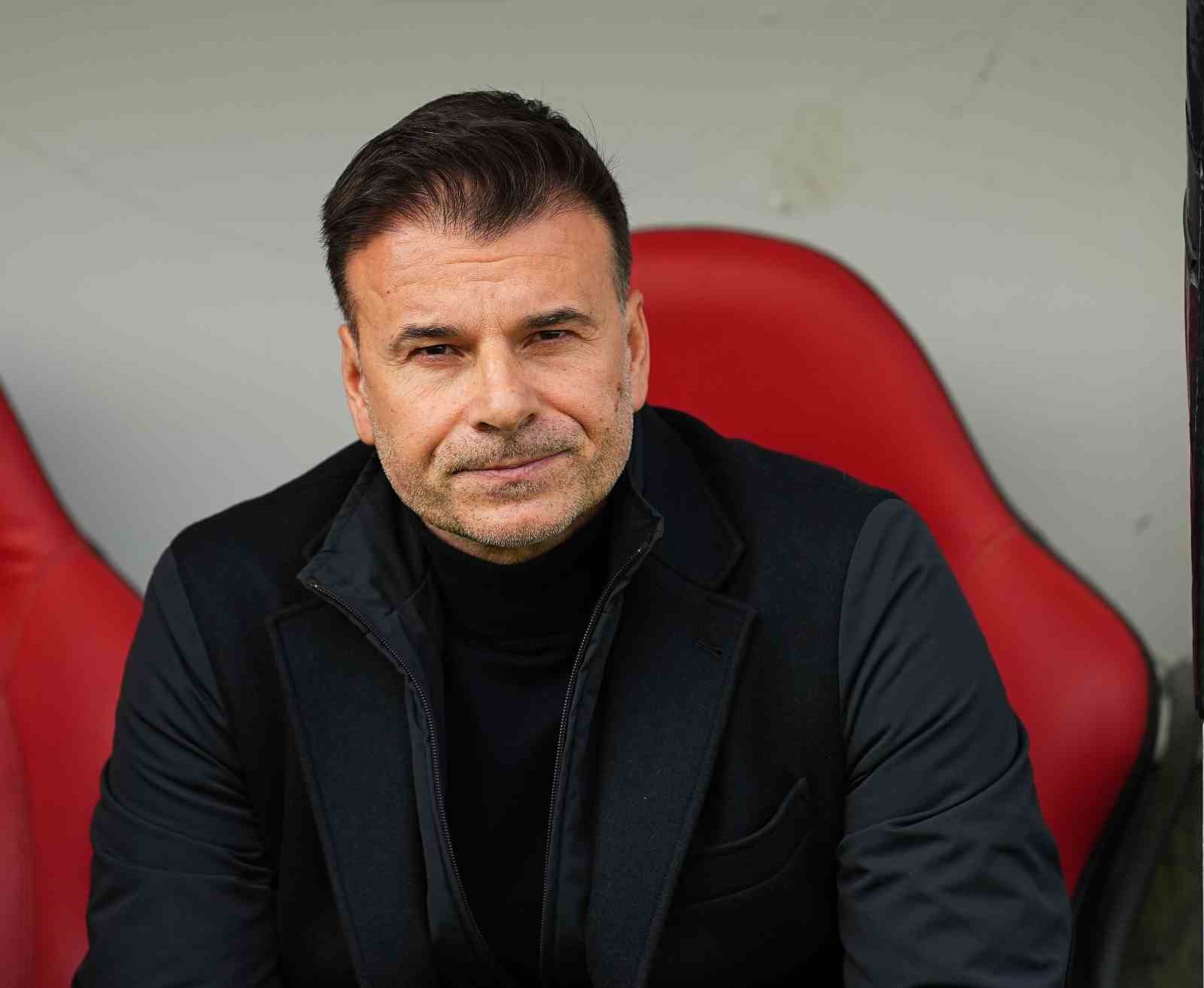 Trendyol Süper Lig: Fatih Karagümrük: 1 - Antalyaspor: 0 (Maç devam ediyor)
