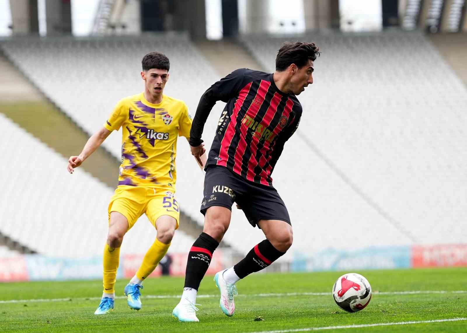 Trendyol Süper Lig: Fatih Karagümrük: 1 - Eyüpspor: 2 (Maç sonucu)

