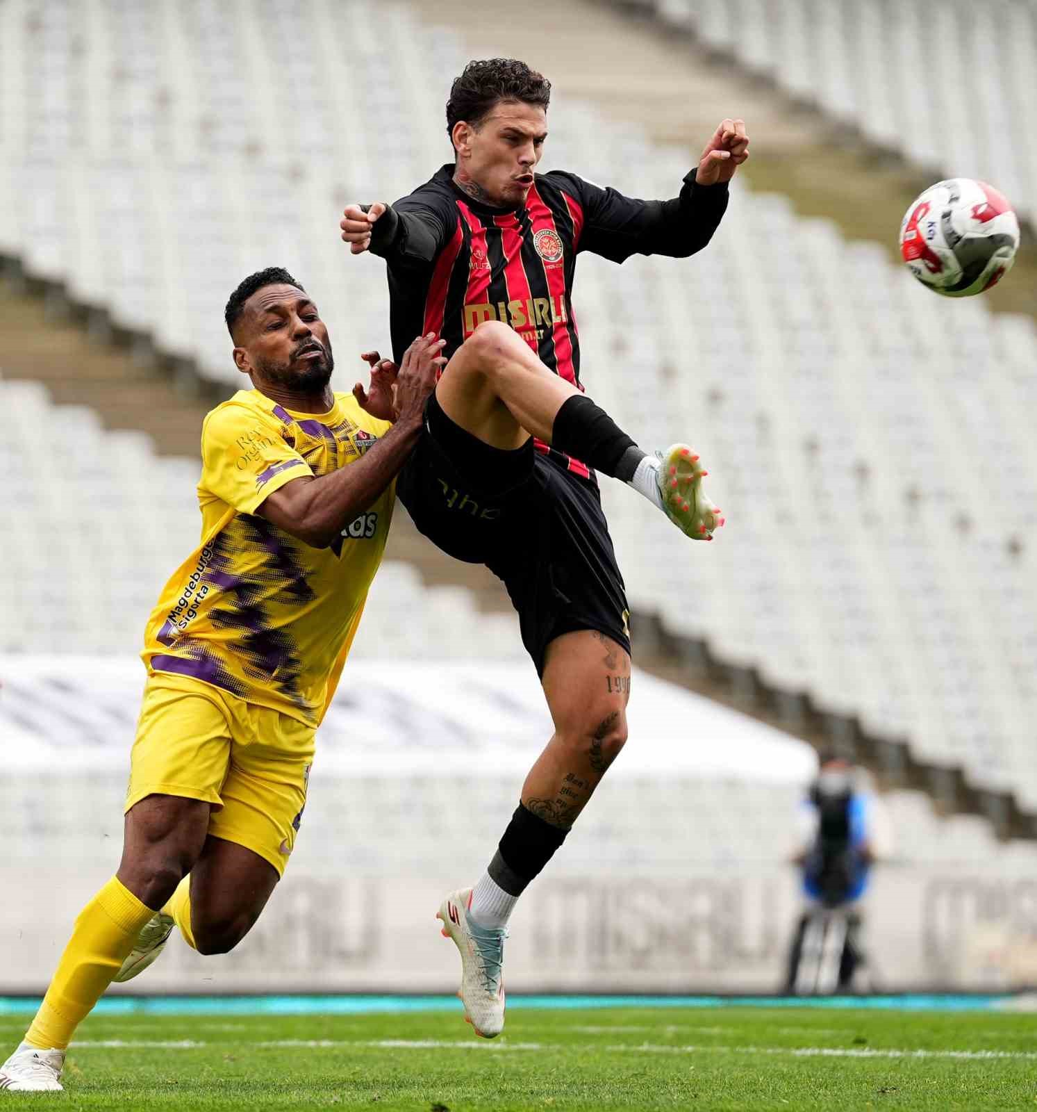 Trendyol Süper Lig: Fatih Karagümrük: 1 - Eyüpspor: 2 (Maç sonucu)
