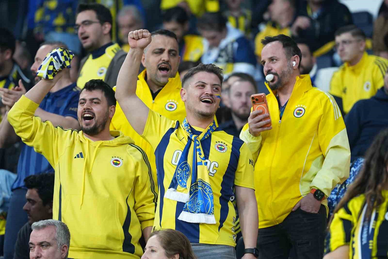 Trendyol Süper Lig: Fenerbahçe: 0 - Beşiktaş: 0 (Maç devam ediyor)
