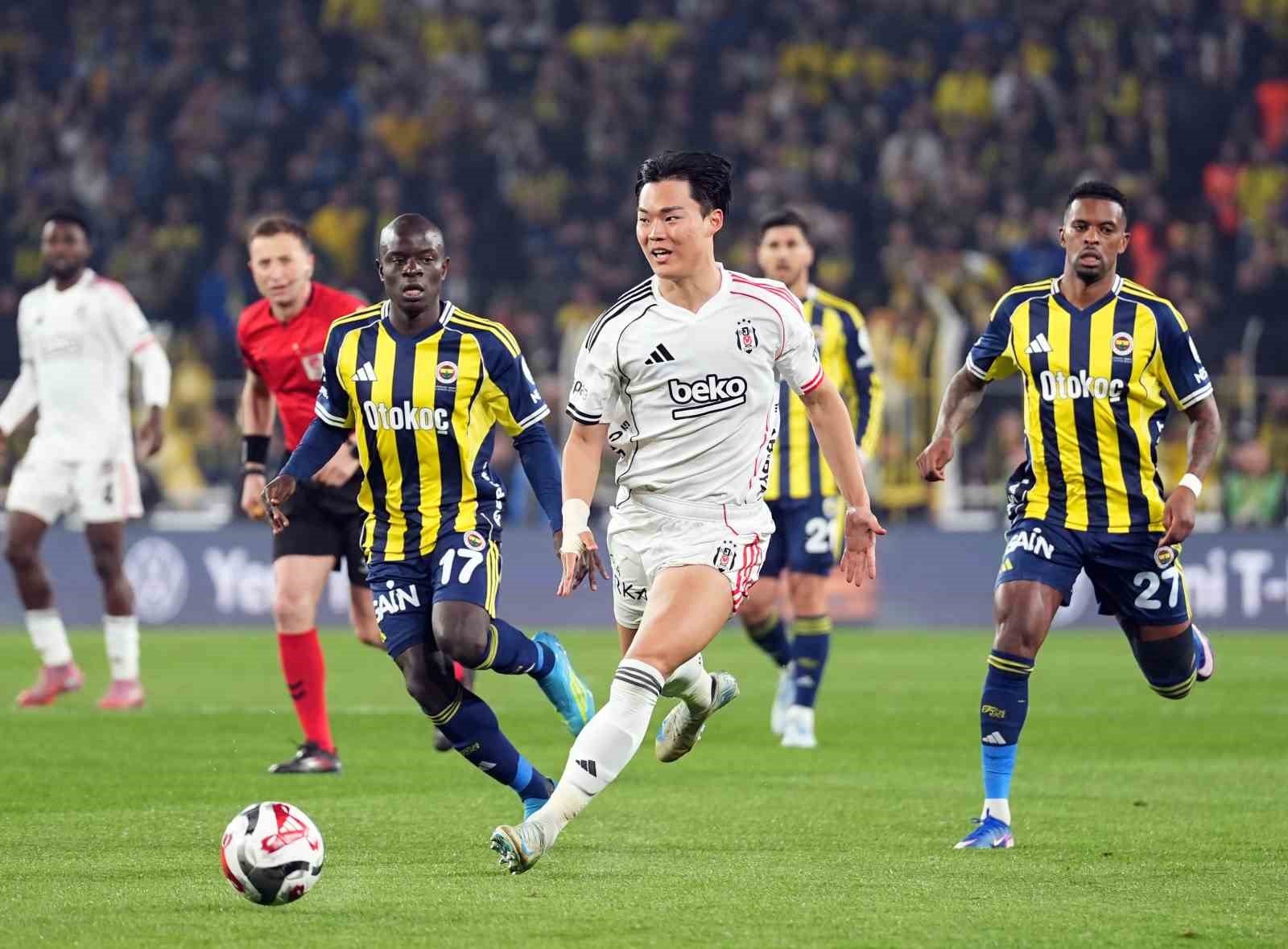 Trendyol Süper Lig: Fenerbahçe: 0 - Beşiktaş: 0 (Maç devam ediyor)
