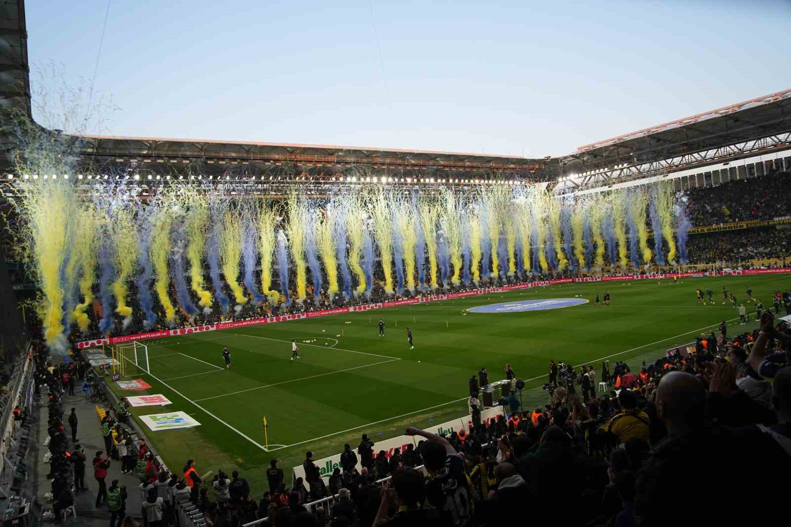 Trendyol Süper Lig: Fenerbahçe: 0 - Beşiktaş: 0 (Maç devam ediyor)
