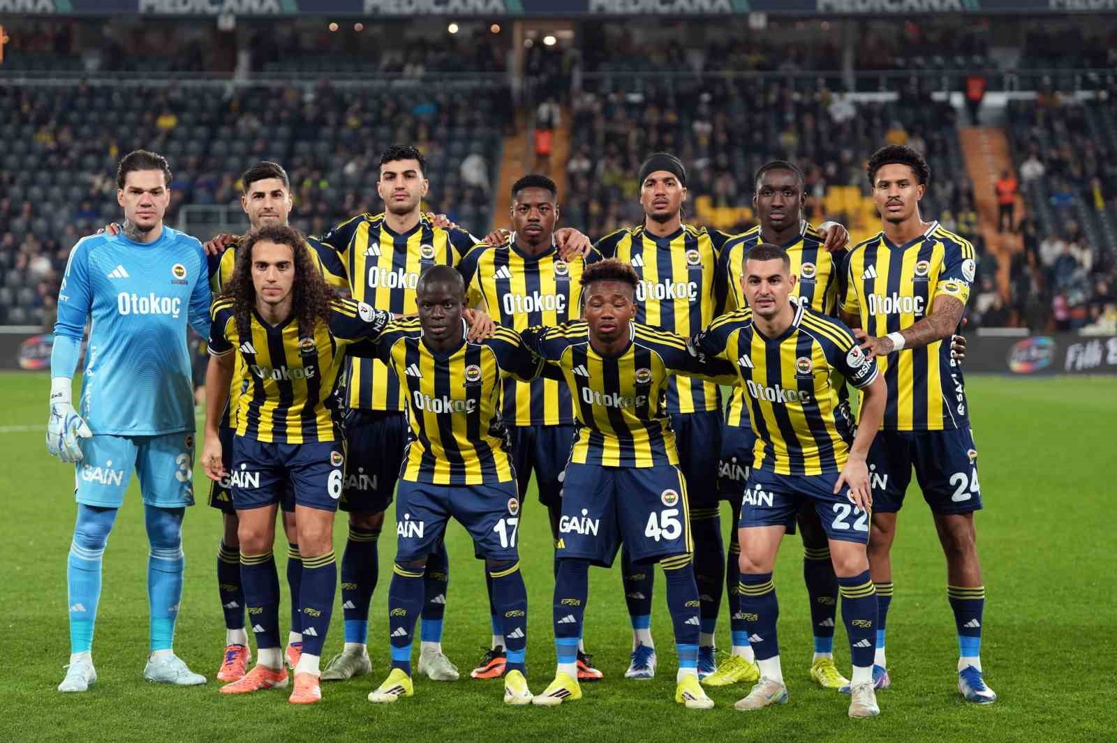 Trendyol Süper Lig: Fenerbahçe: 0 - Gaziantep FK: 0 (Maç devam ediyor)
