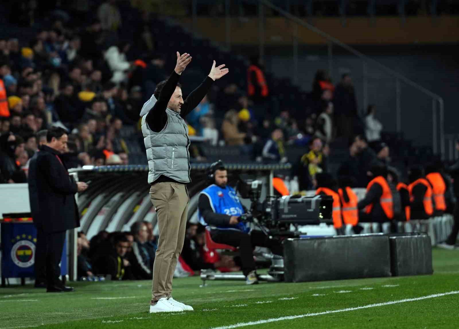 Trendyol Süper Lig: Fenerbahçe: 0 - Gaziantep FK: 0 (Maç devam ediyor)
