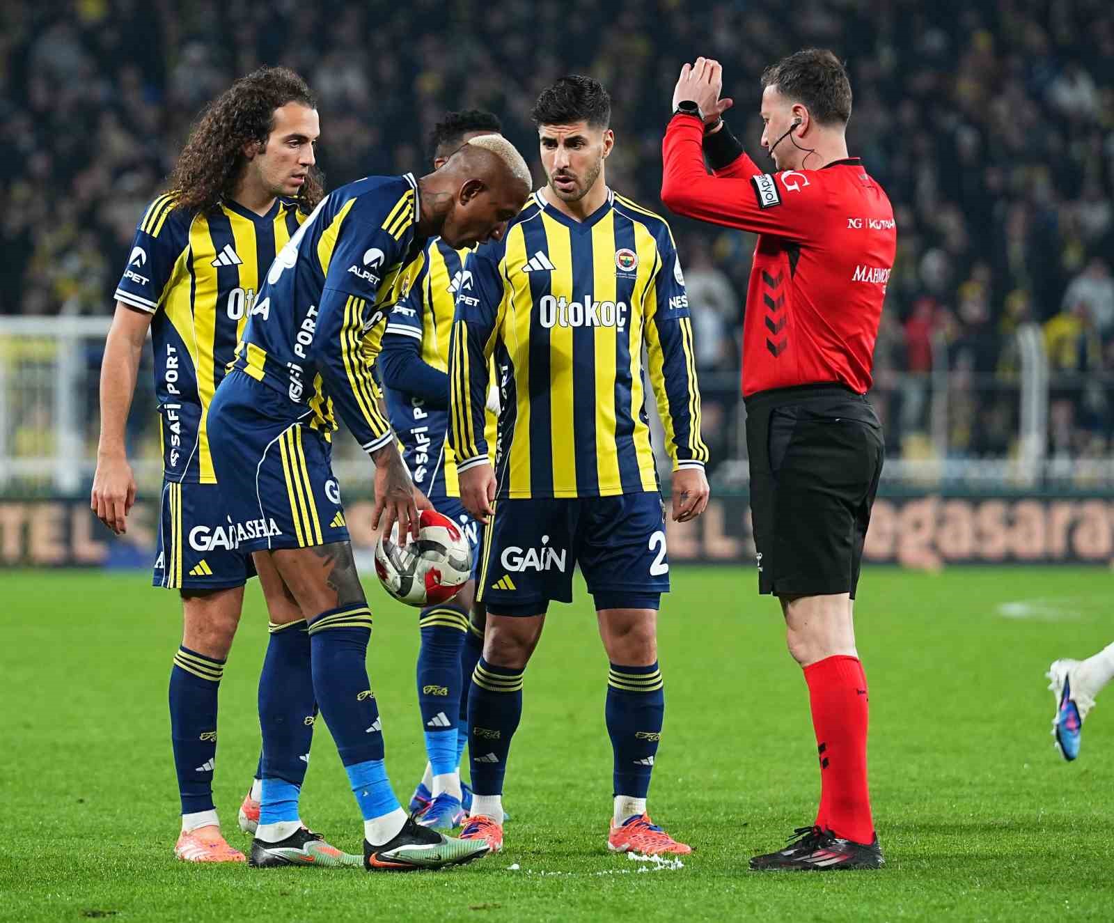 Trendyol Süper Lig: Fenerbahçe: 1 - Kasımpaşa: 1 (Maç sonucu)
