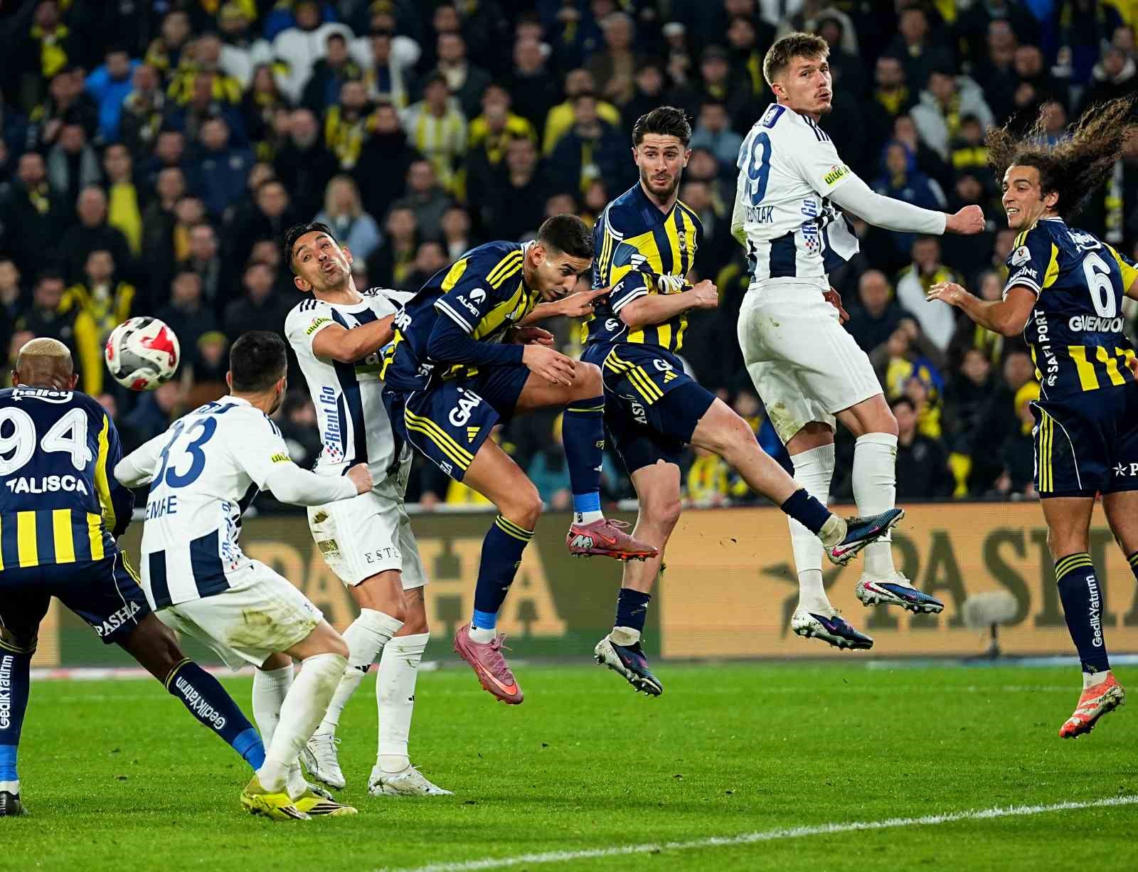 Trendyol Süper Lig: Fenerbahçe: 1 - Kasımpaşa: 1 (Maç sonucu)
